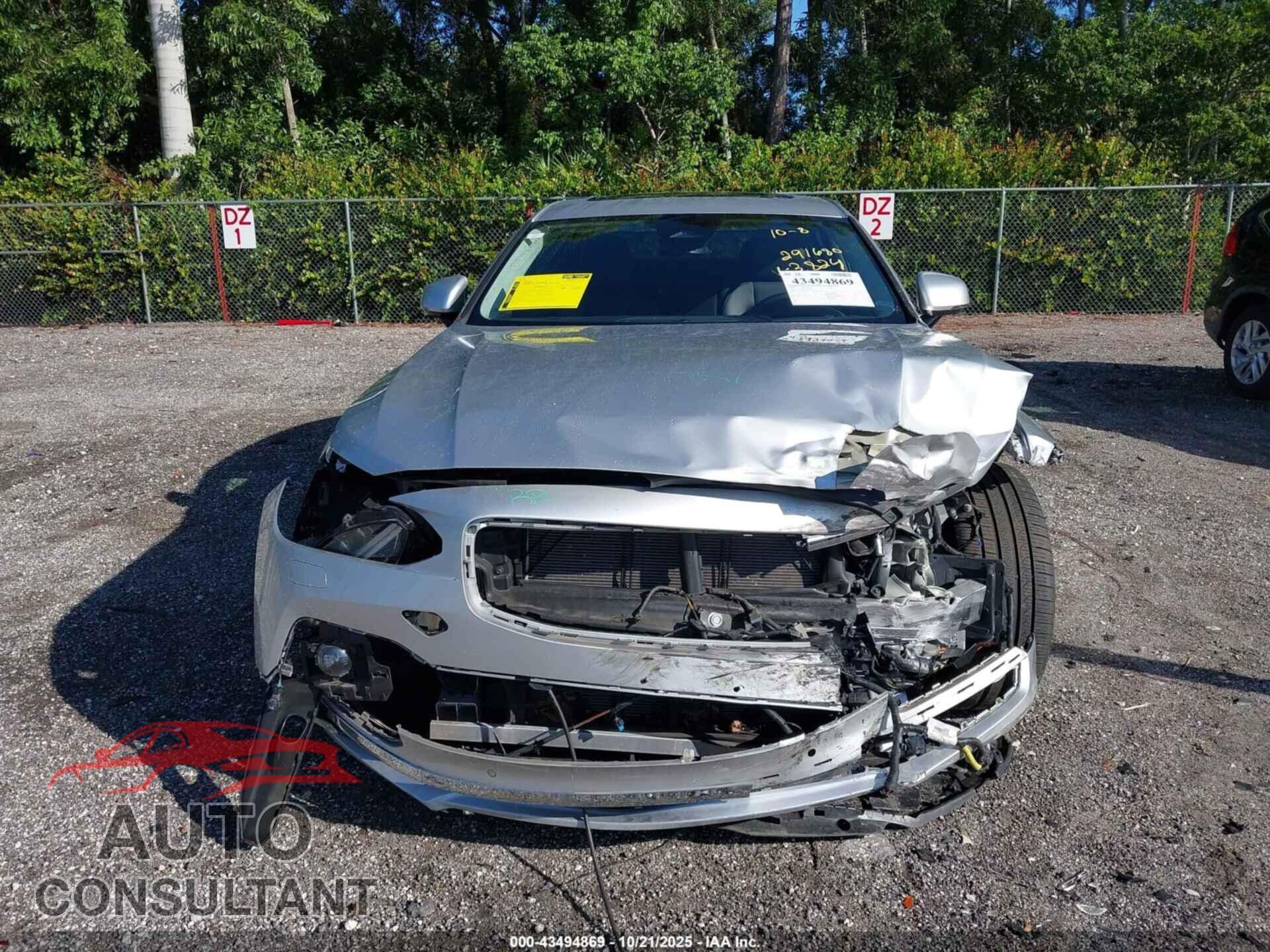 VOLVO S90 2022 - LVY062ML2NP263824