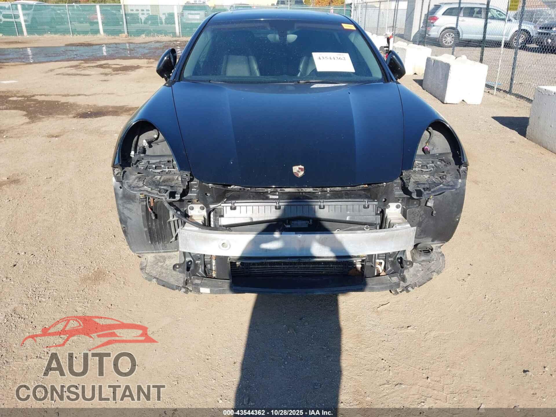 PORSCHE PANAMERA 2014 - WP0AA2A75EL006570