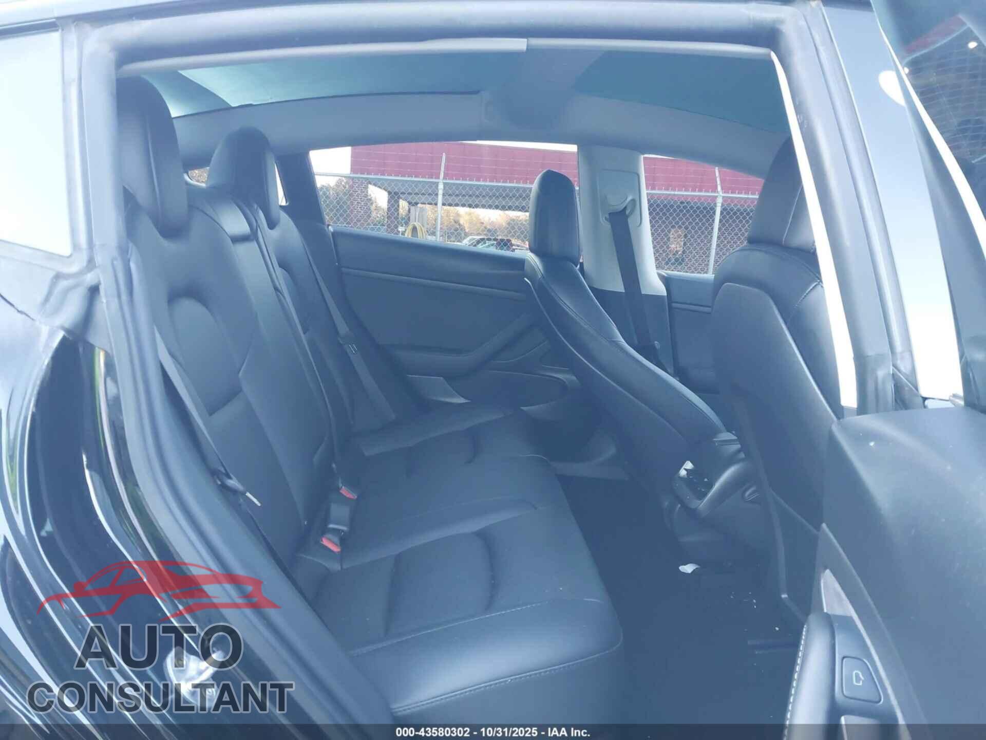 TESLA MODEL 3 2021 - 5YJ3E1EA3MF915101