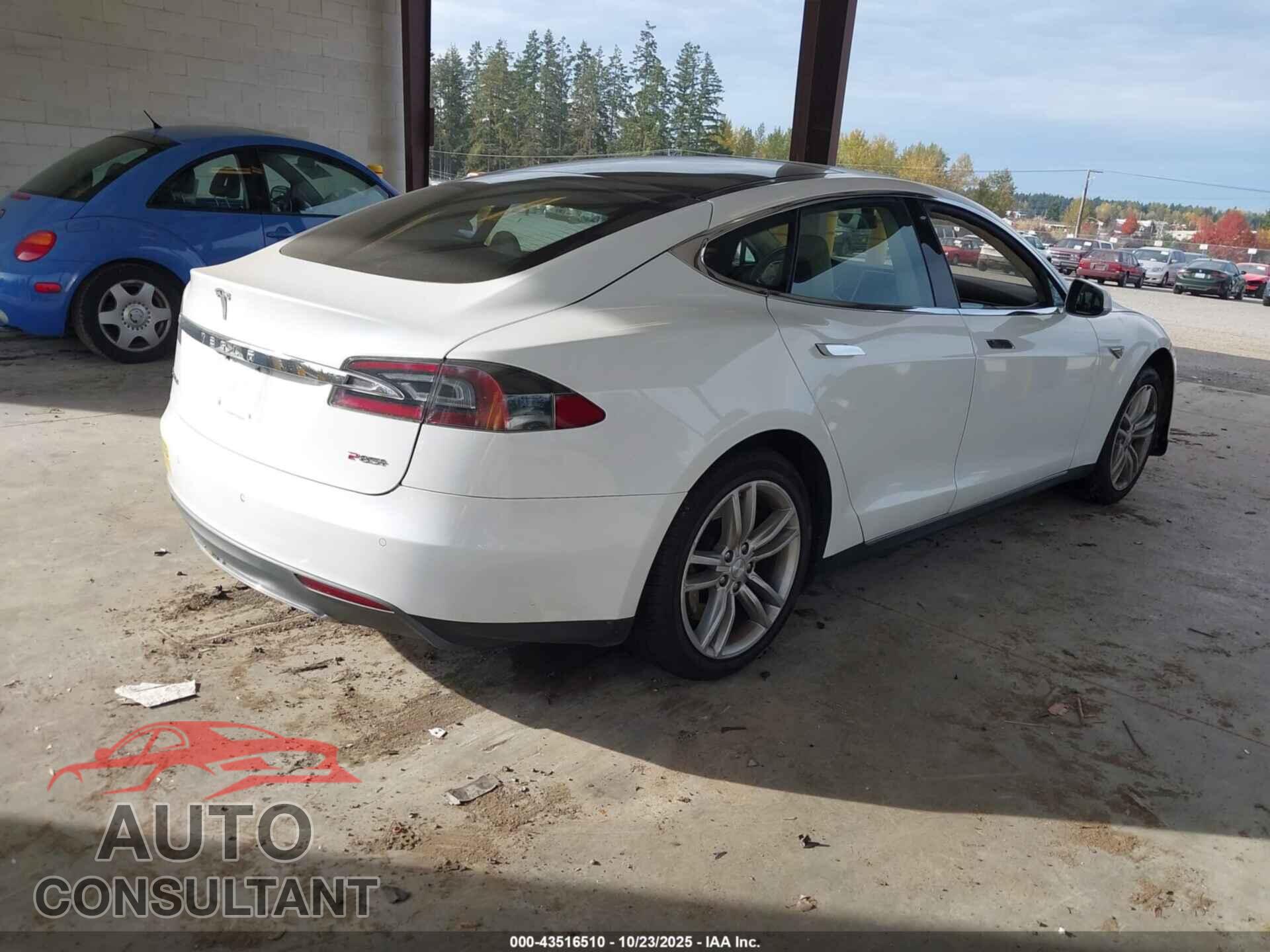 TESLA MODEL S 2013 - 5YJSA1CP6DFP23377