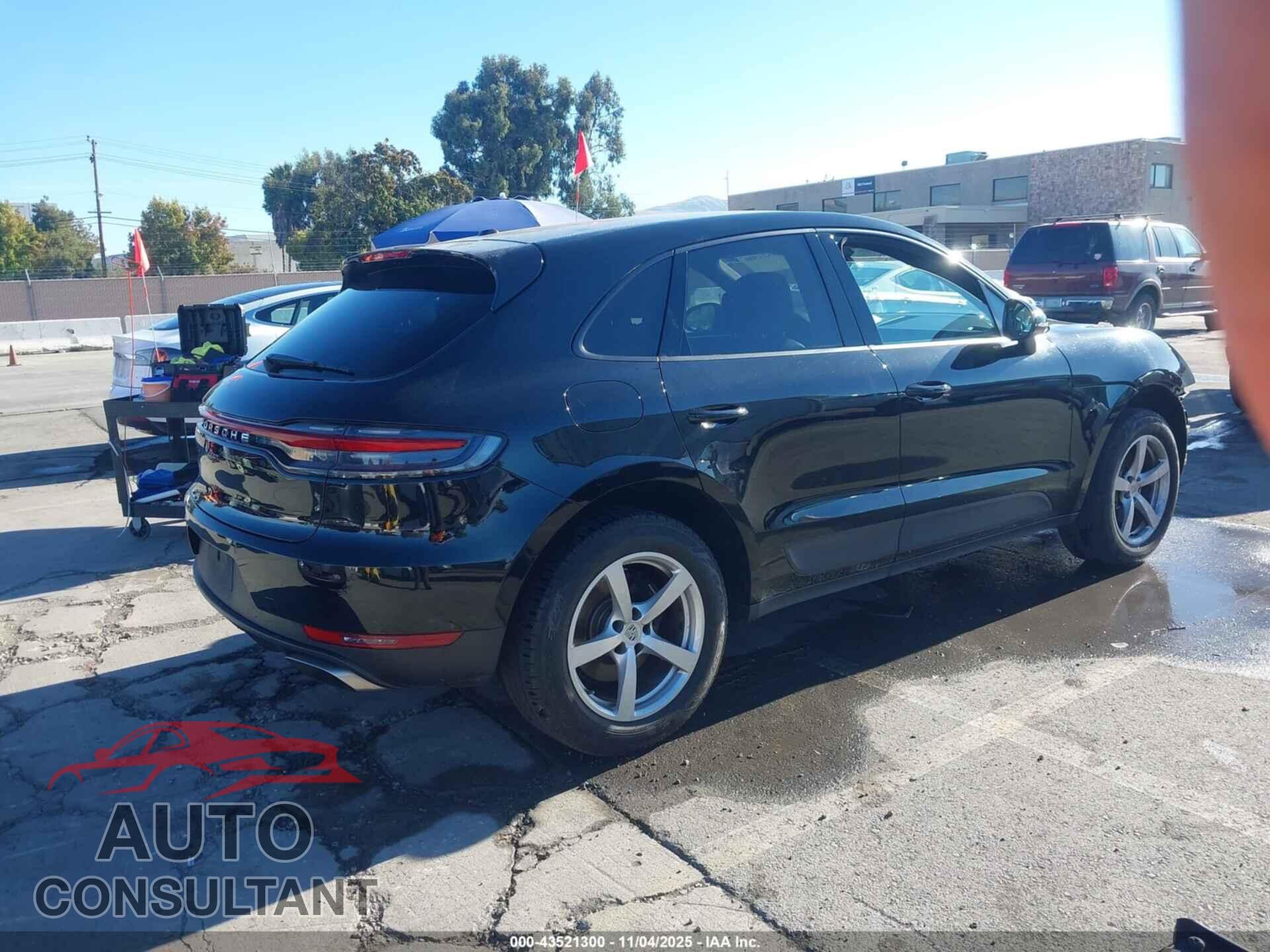 PORSCHE MACAN 2021 - WP1AA2A57MLB01966
