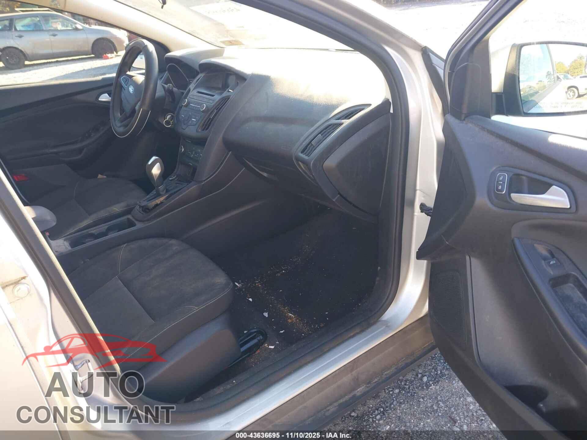 FORD FOCUS 2015 - 1FADP3K25FL315824