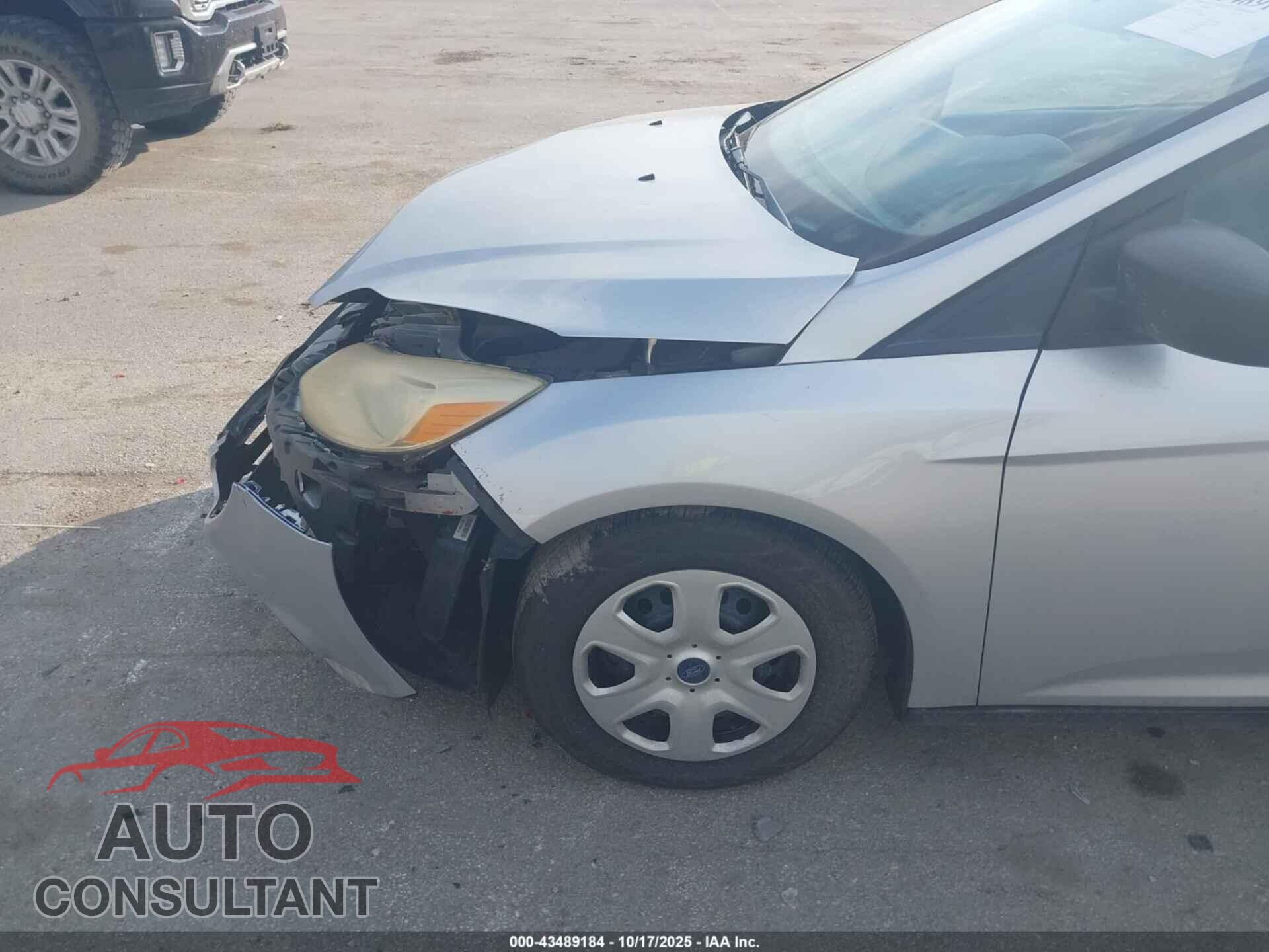 FORD FOCUS 2014 - 1FADP3E22EL130947