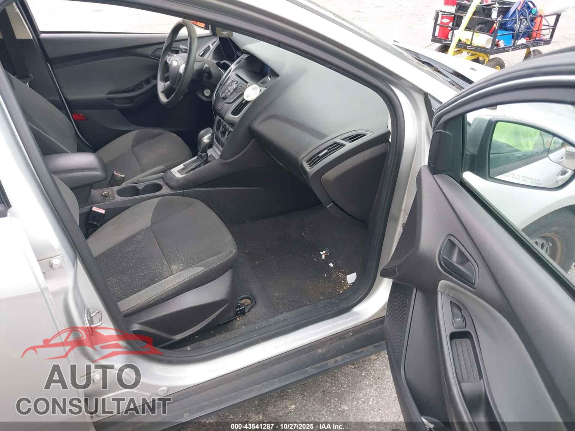 FORD FOCUS 2012 - 1FAHP3F2XCL335302