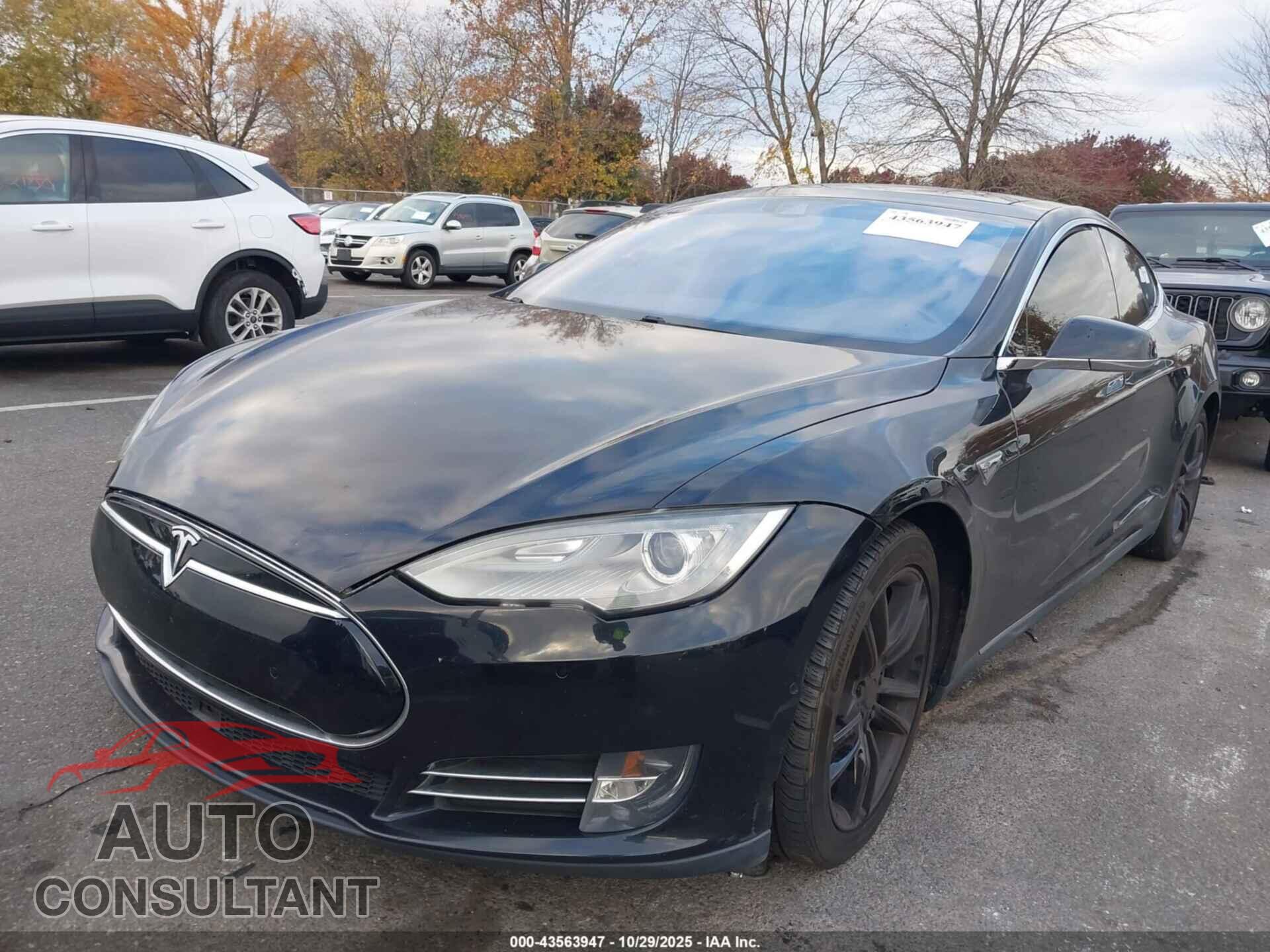 TESLA MODEL S 2015 - 5YJSA1E20FF117996