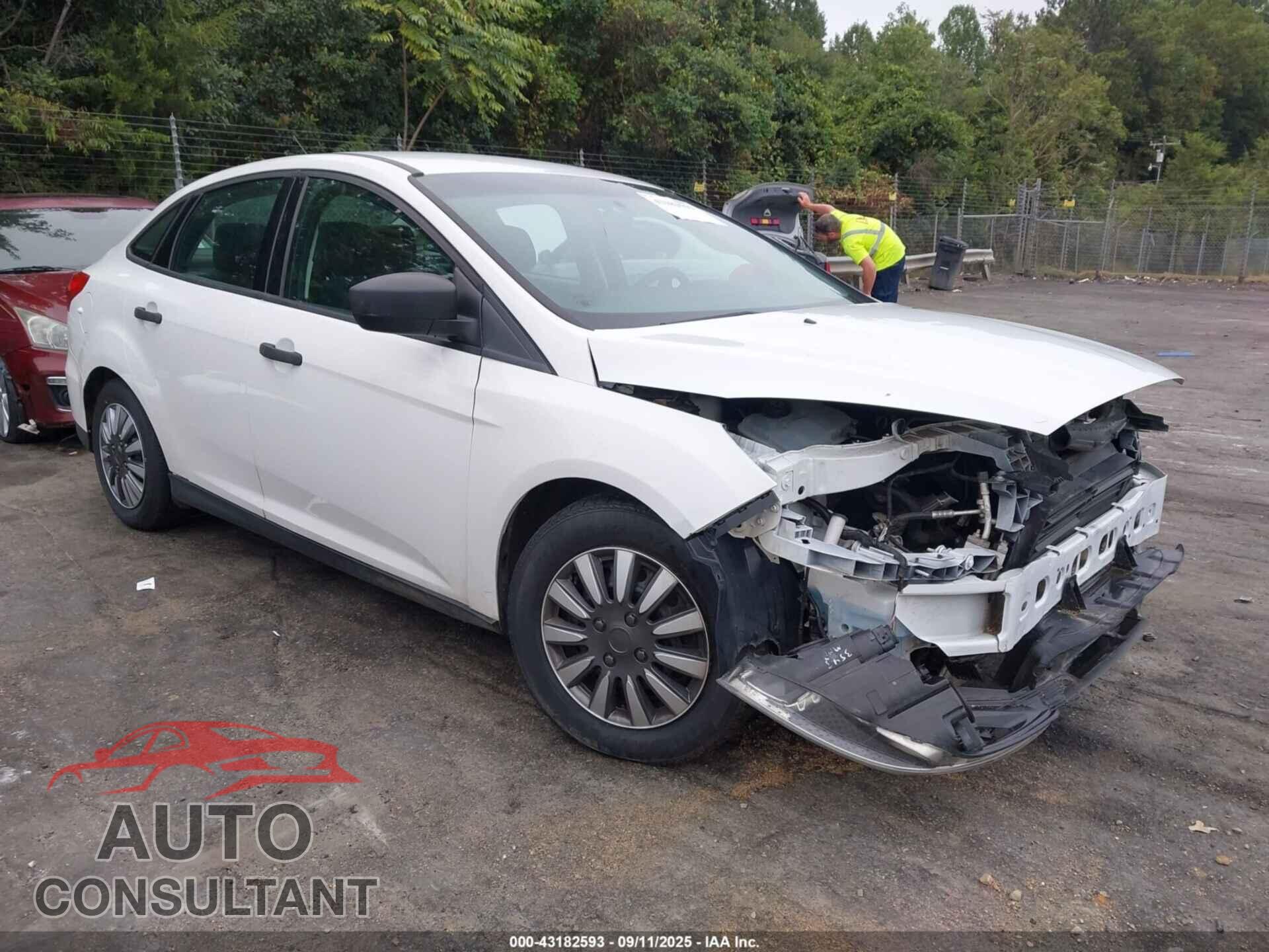 FORD FOCUS 2015 - 1FADP3E25FL344915