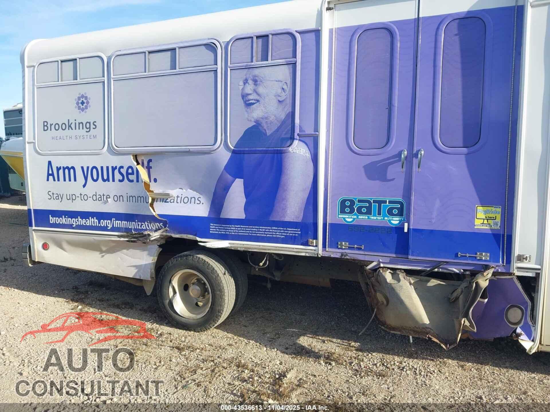 FORD E-450 CUTAWAY 2017 - 1FDFE4FSXHDC46212