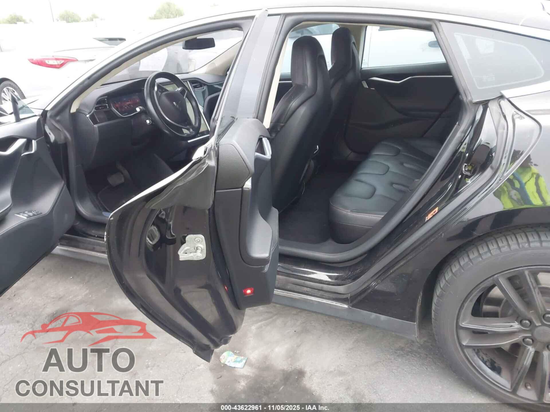 TESLA MODEL S 2015 - 5YJSA1E23FF104434