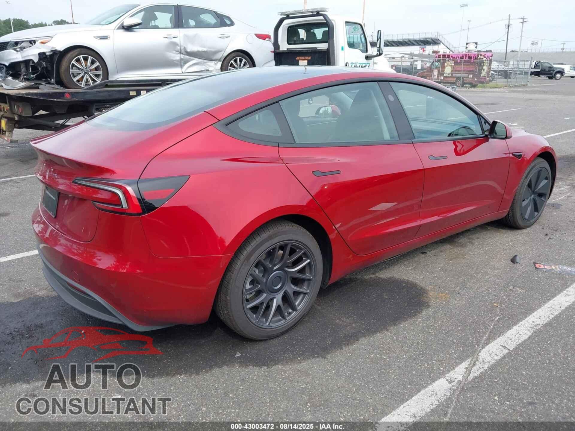 TESLA MODEL 3 2024 - 5YJ3E1EAXRF842235