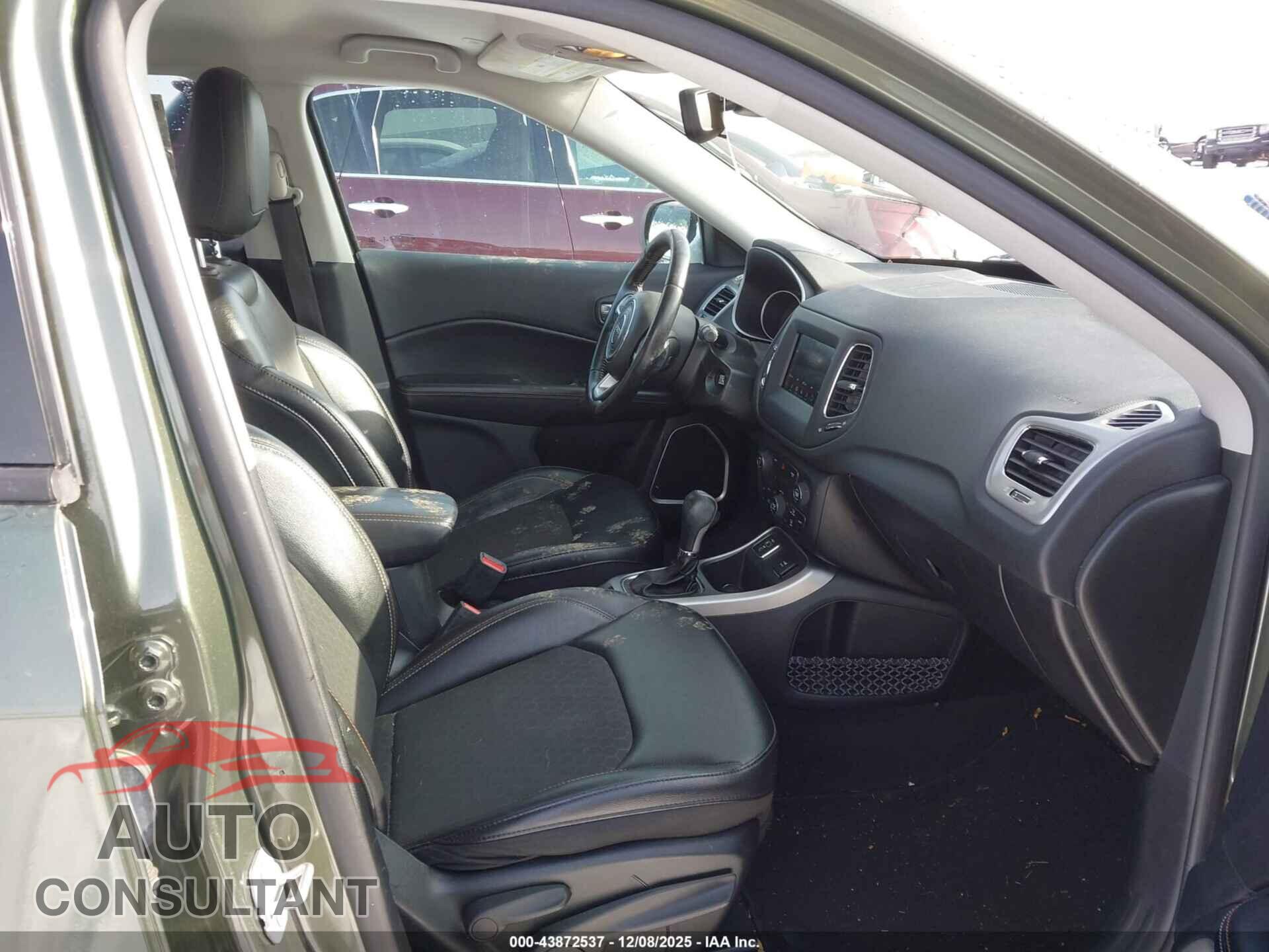JEEP COMPASS 2020 - 3C4NJCBB8LT141649