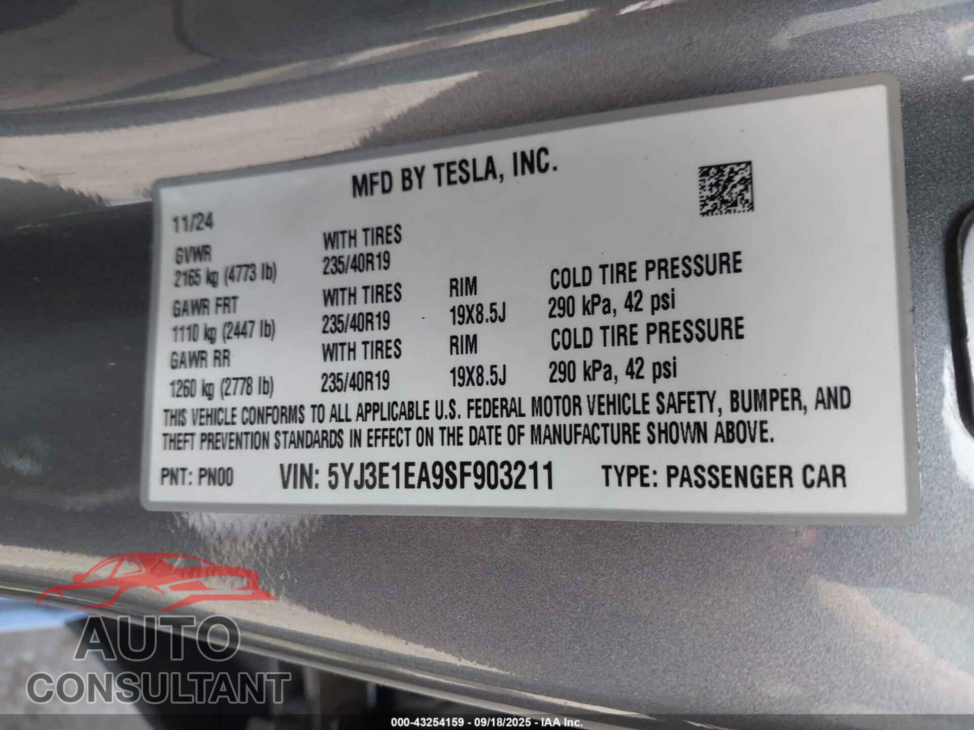 TESLA MODEL 3 2025 - 5YJ3E1EA9SF903211