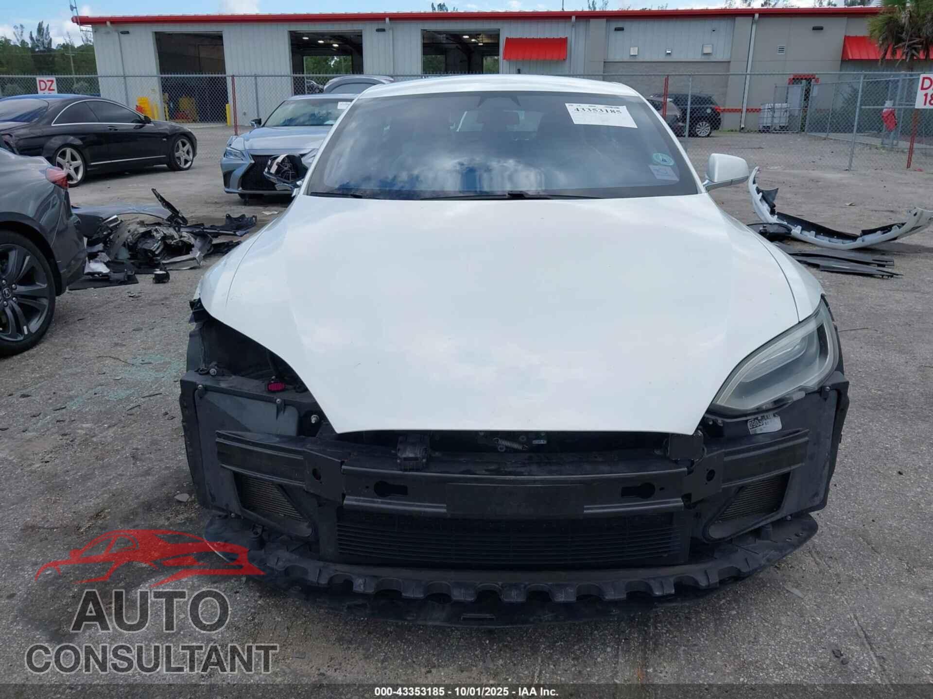 TESLA MODEL S 2016 - 5YJSA1E13GF176212