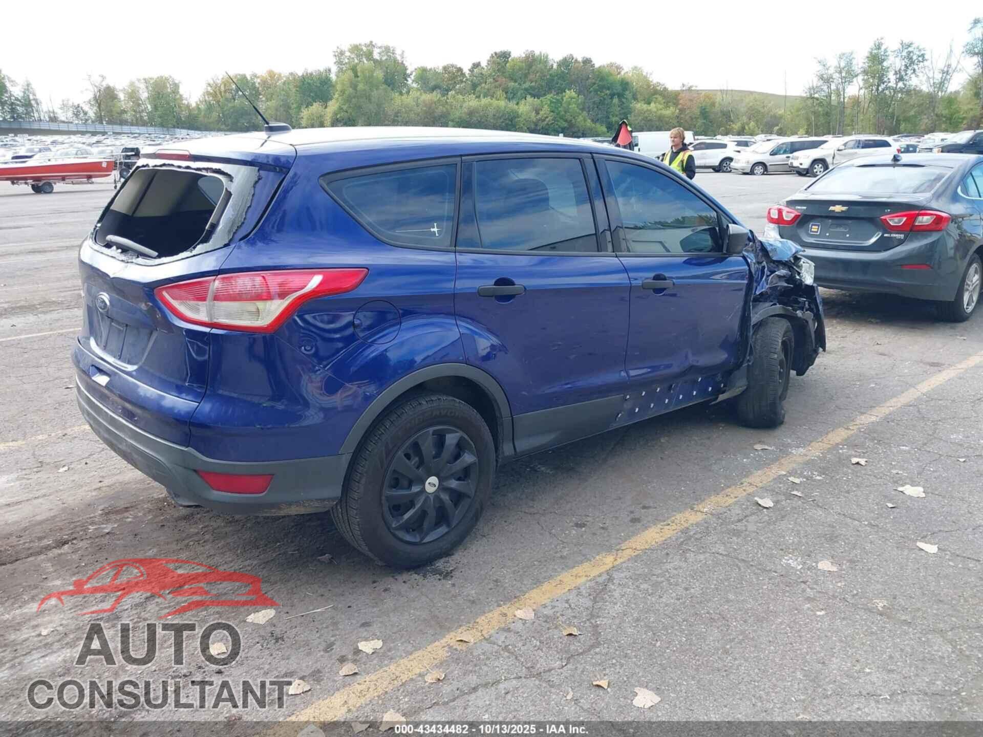 FORD ESCAPE 2016 - 1FMCU0F78GUC05943