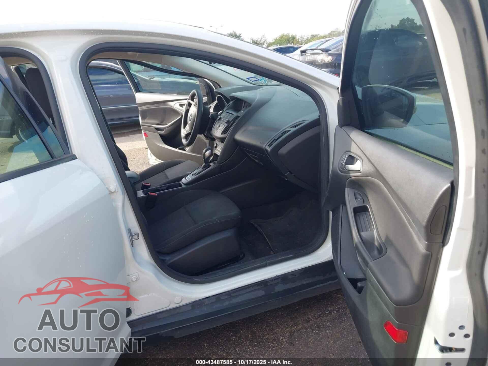 FORD FOCUS 2017 - 1FADP3F29HL332610