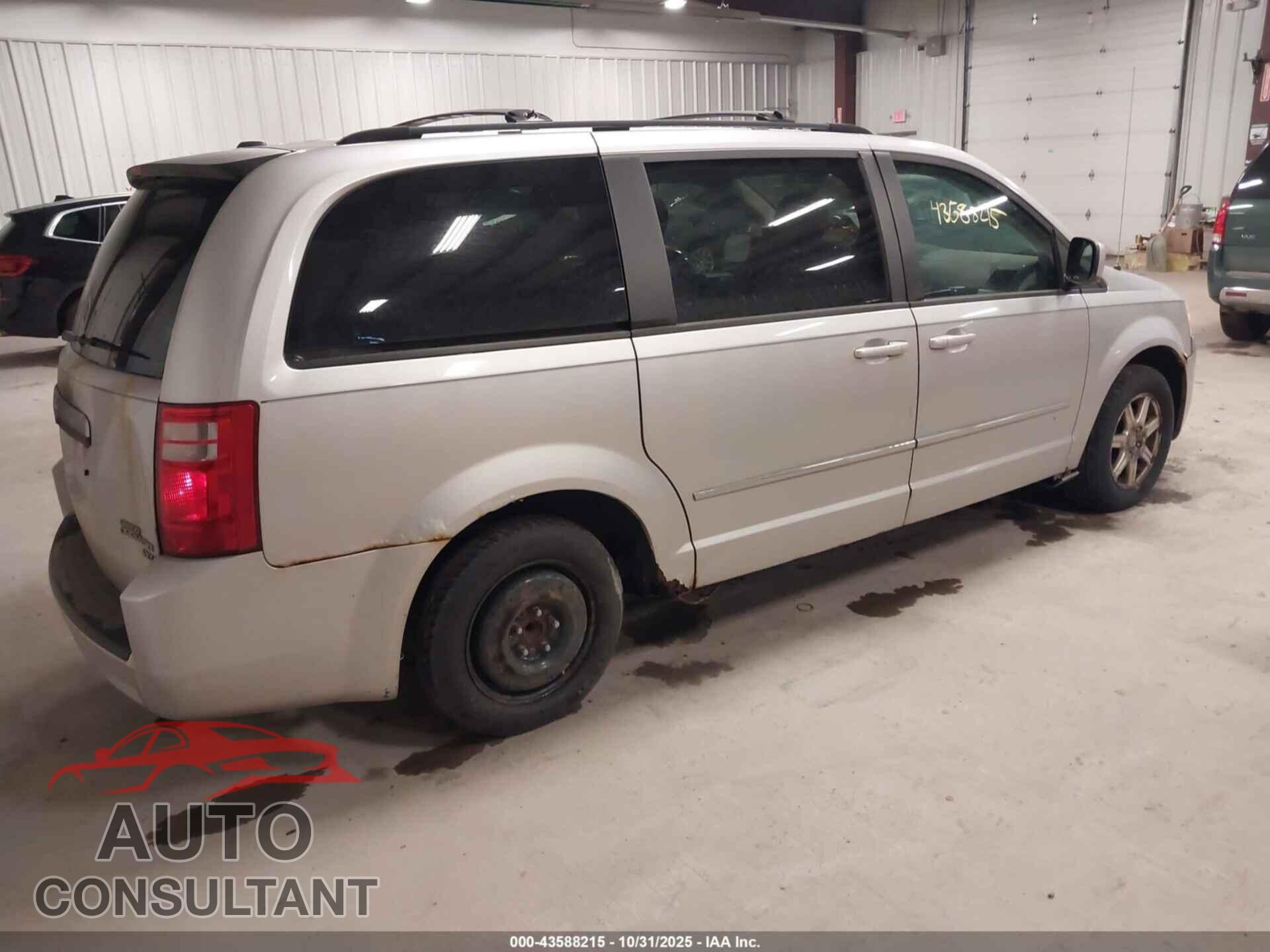 DODGE GRAND CARAVAN 2010 - 2D4RN5D13AR201510