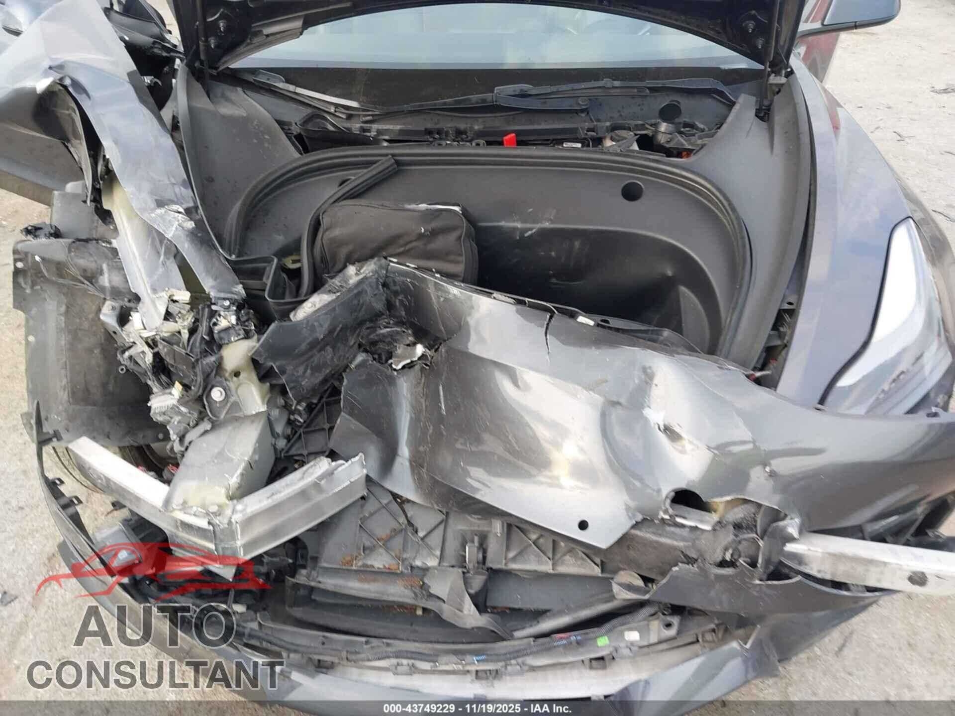 TESLA MODEL 3 2022 - 5YJ3E1EB0NF186565