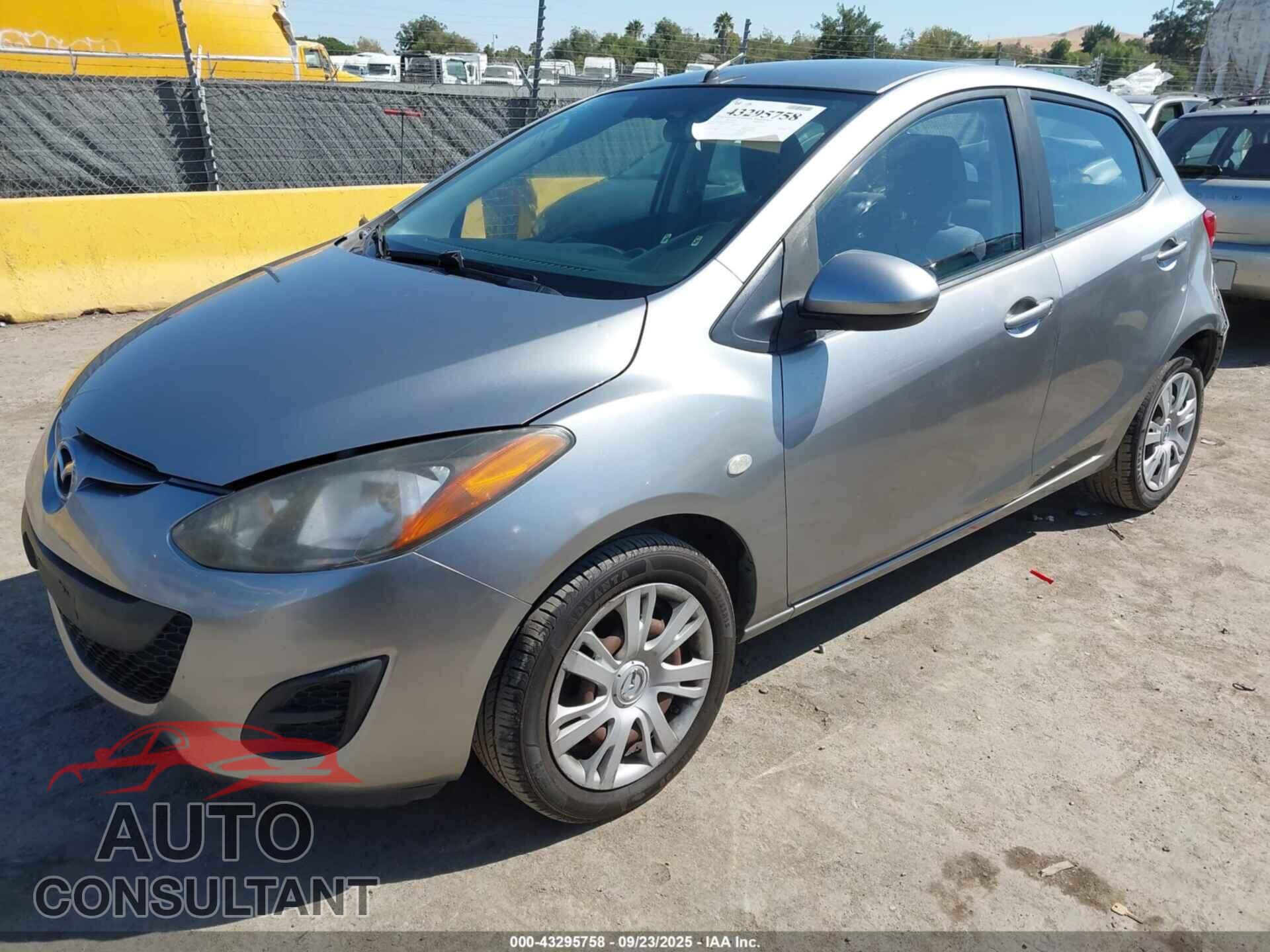 MAZDA MAZDA2 2013 - JM1DE1KZ8D0156409