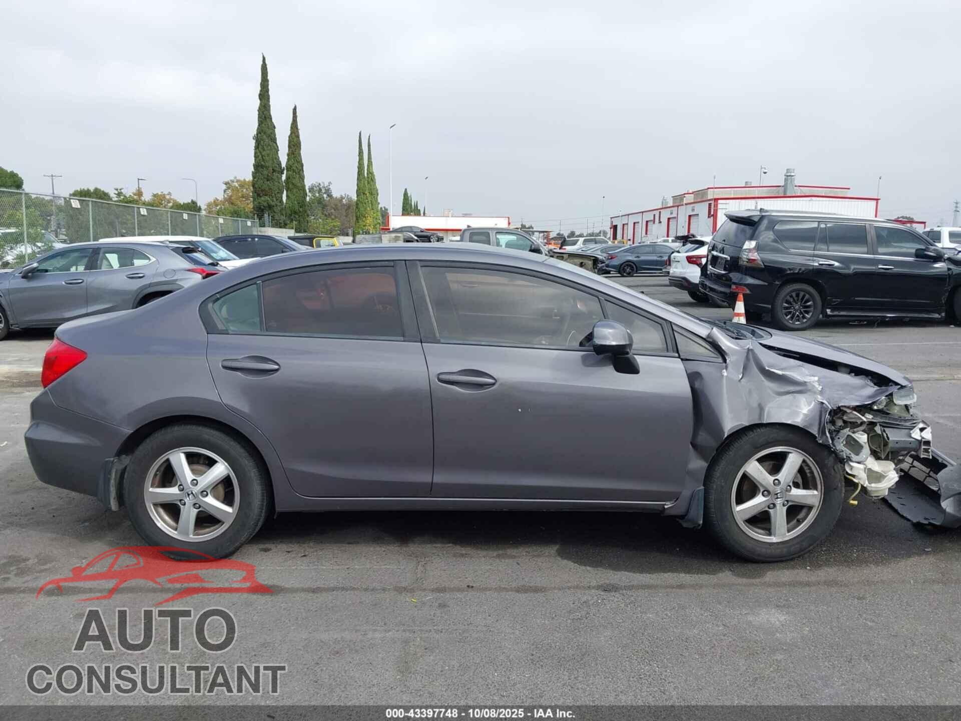HONDA CIVIC 2012 - 2HGFB2F53CH579151