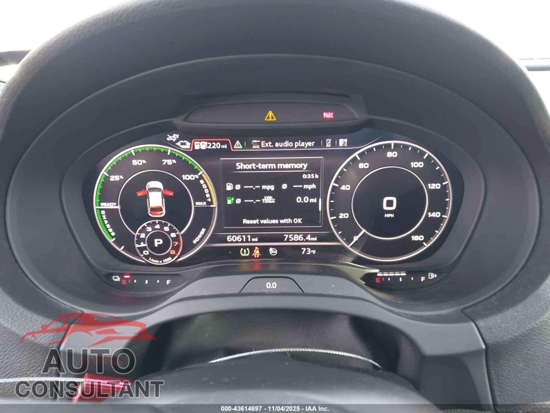 AUDI A3 E-TRON 2017 - WAUTPBFF5HA045079