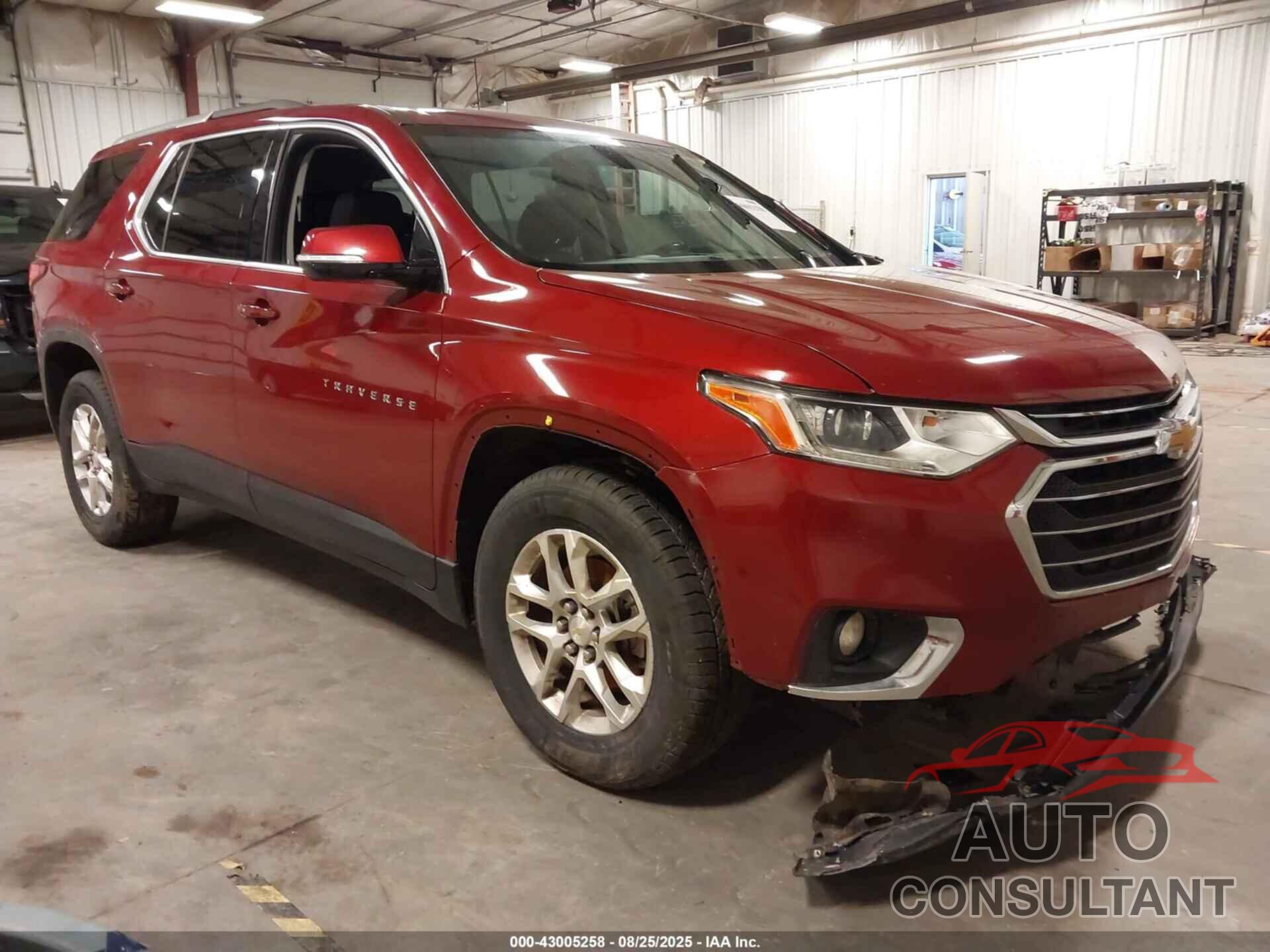 CHEVROLET TRAVERSE 2018 - 1GNERGKW6JJ230361