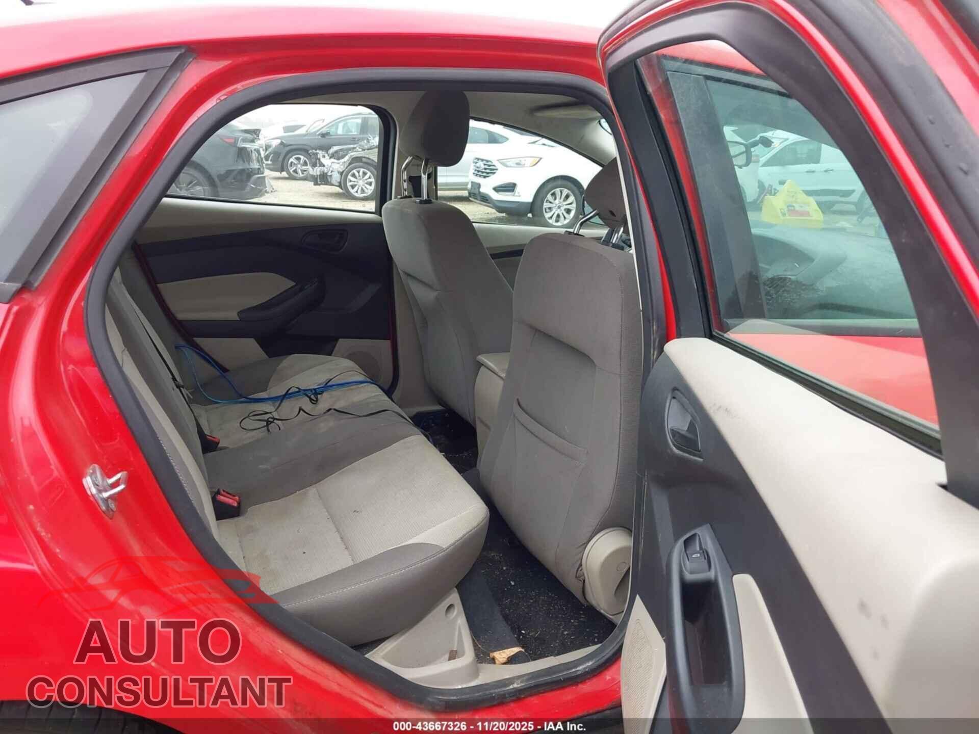 FORD FOCUS 2012 - 1FAHP3F28CL307837