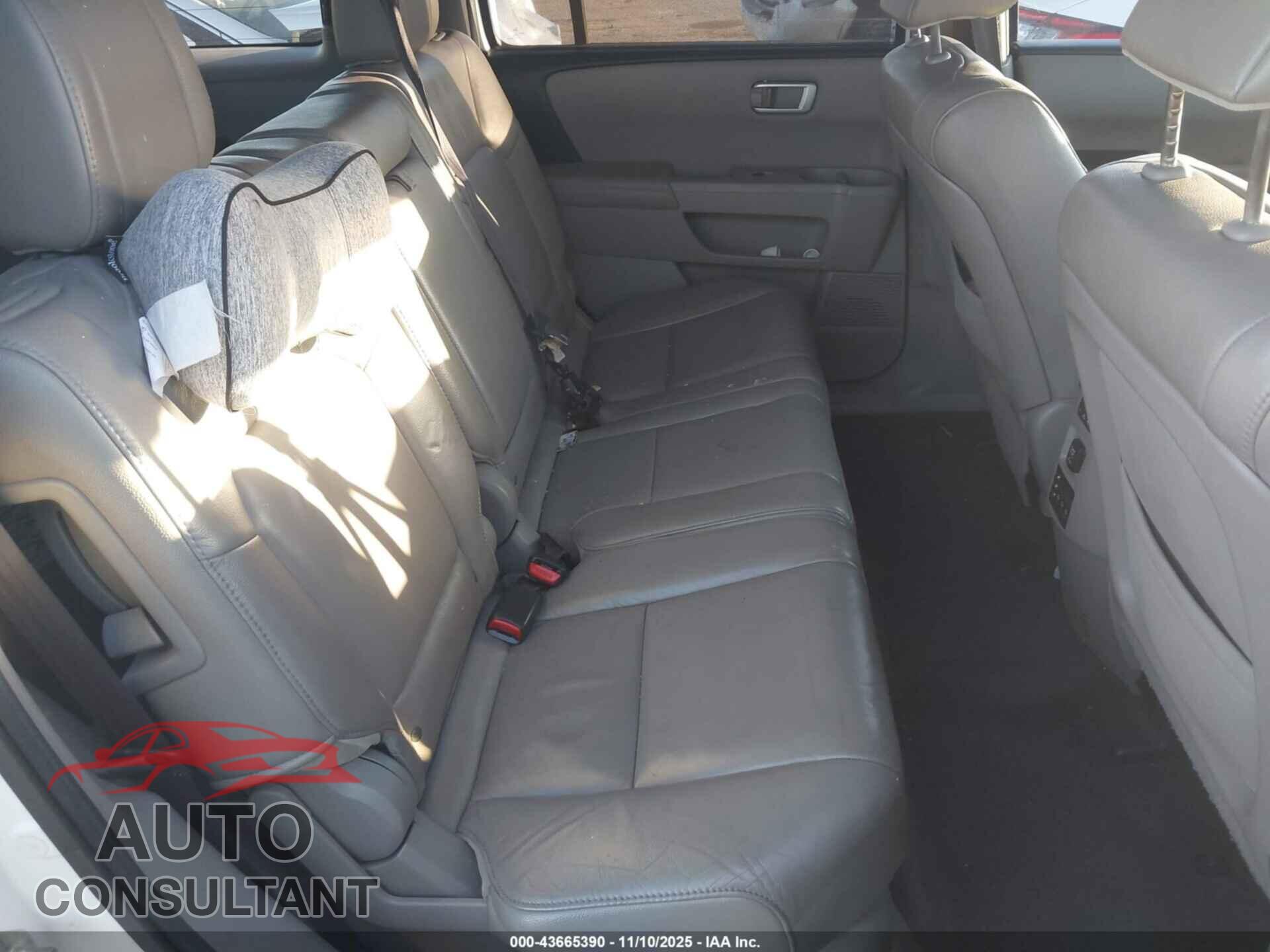 HONDA PILOT 2012 - 5FNYF3H95CB027738