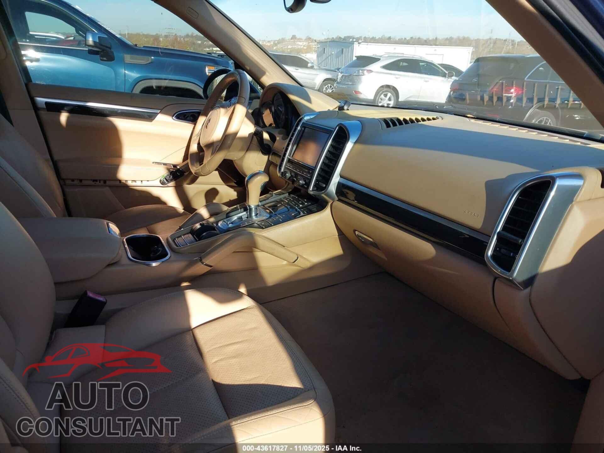 PORSCHE CAYENNE 2012 - WP1AA2A2XCLA00716