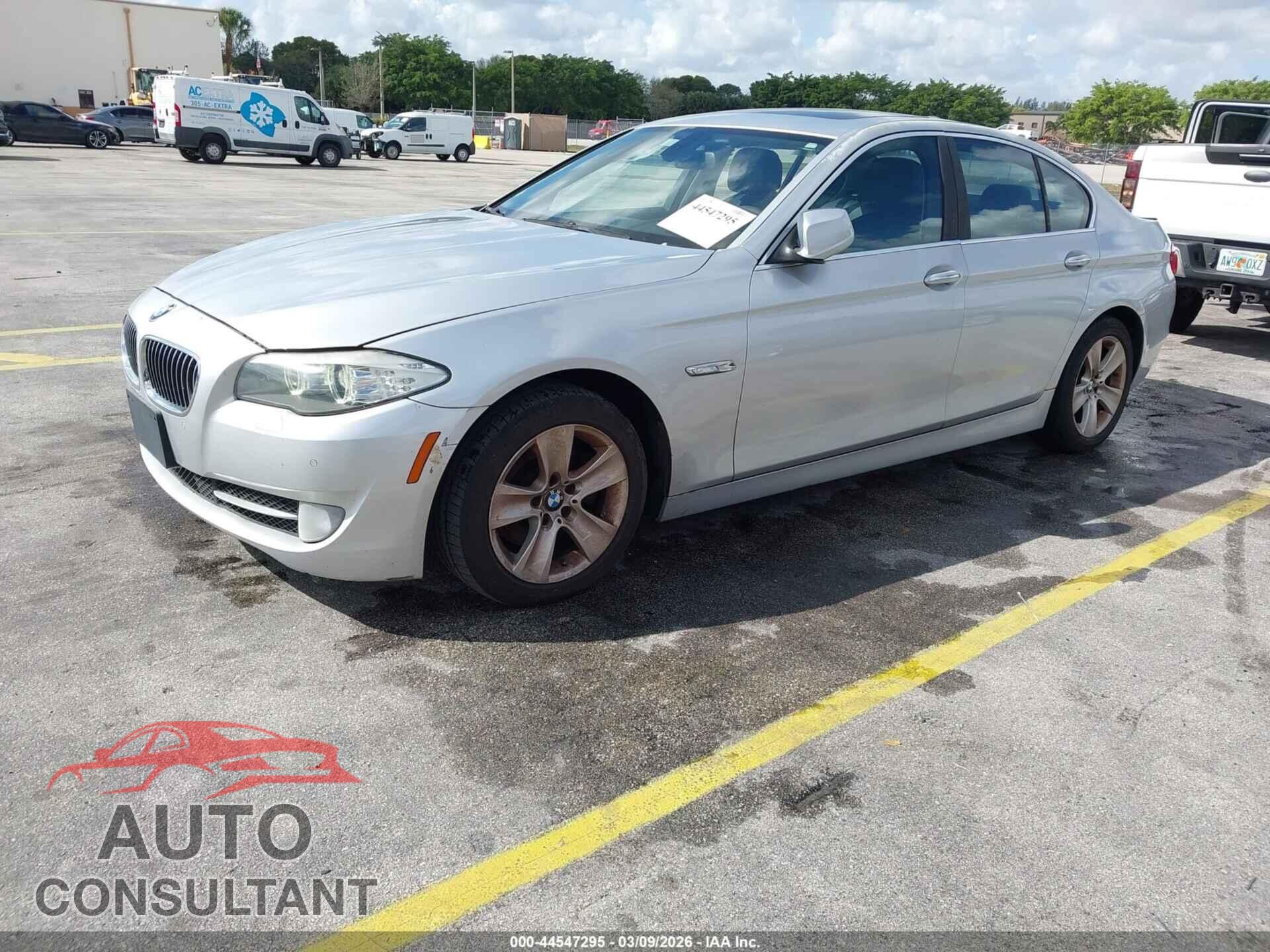 BMW 528I 2012 - WBAXG5C53CDX05545