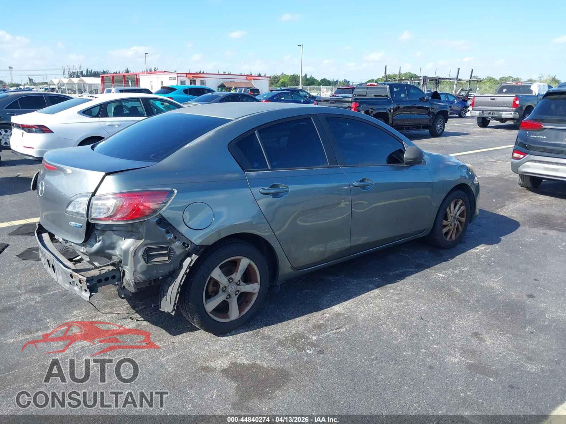 MAZDA MAZDA3 2012 - JM1BL1V72C1566526