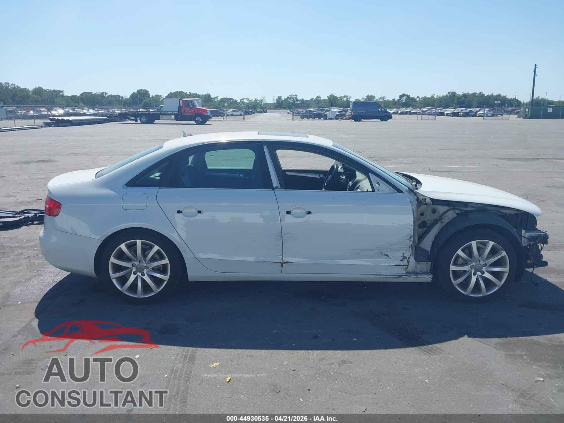 AUDI A4 2013 - WAUFFAFL8DN021801
