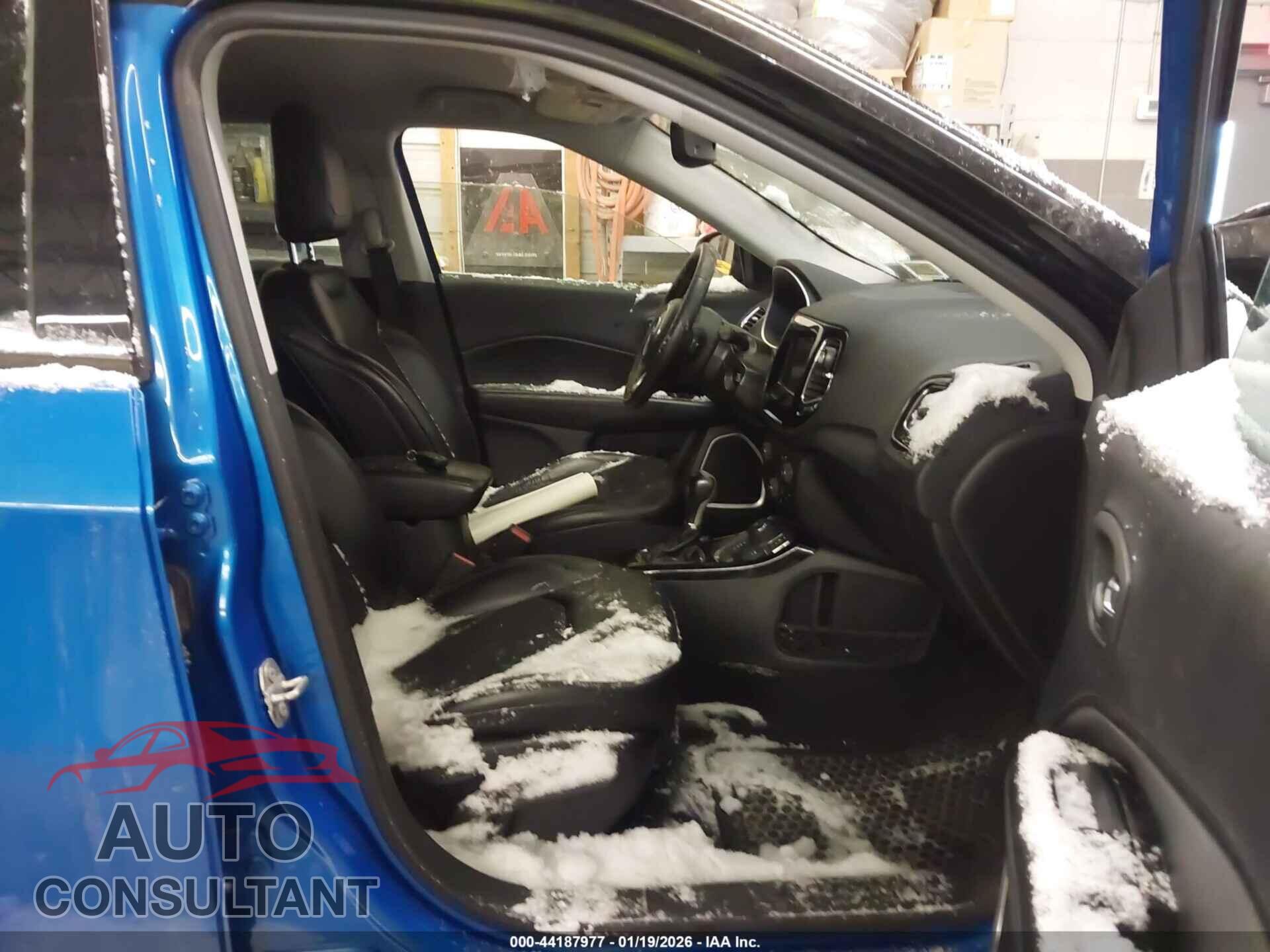 JEEP COMPASS 2019 - 3C4NJDBB2KT593066