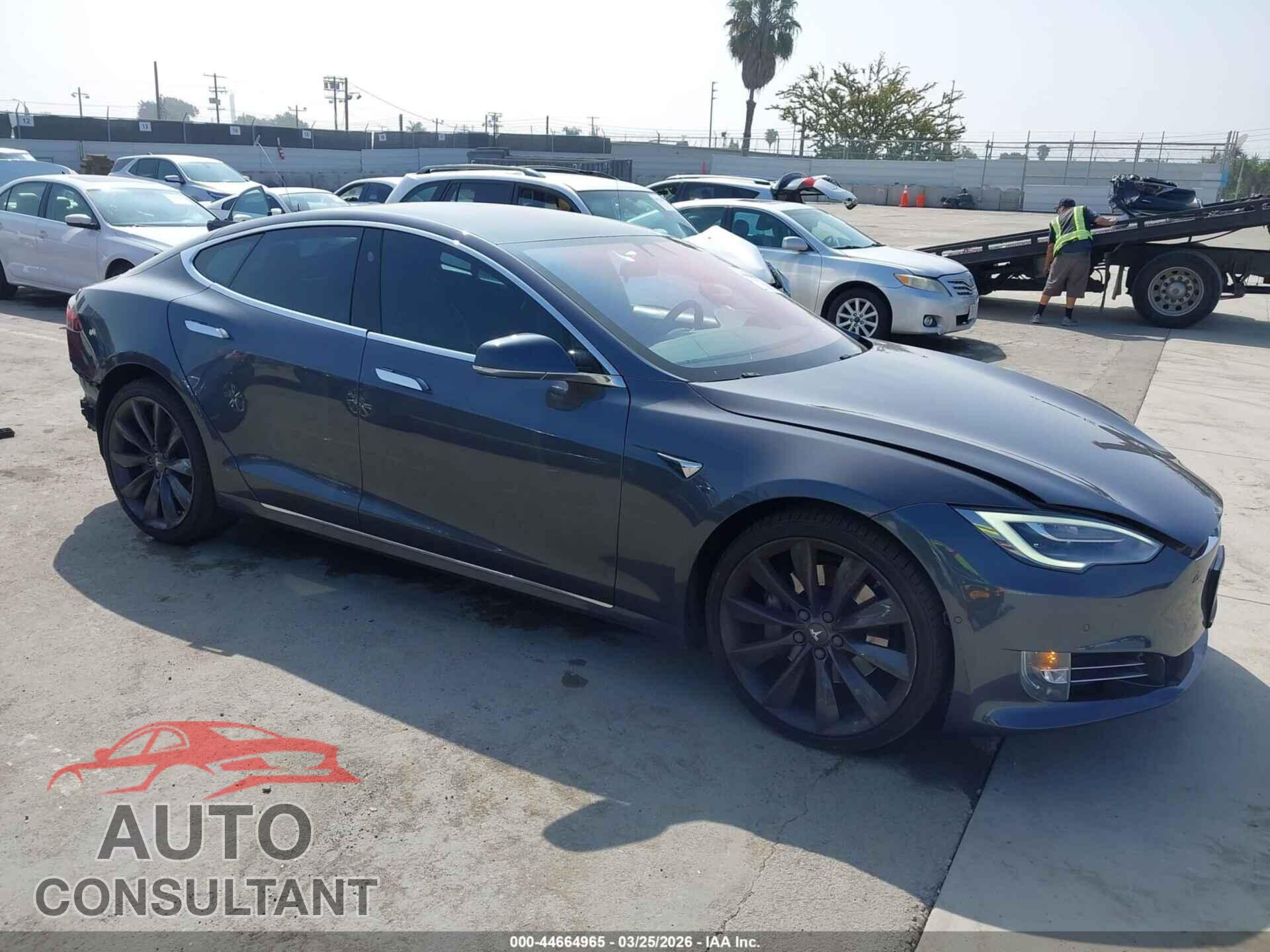 TESLA MODEL S 2017 - 5YJSA1E18HF210971