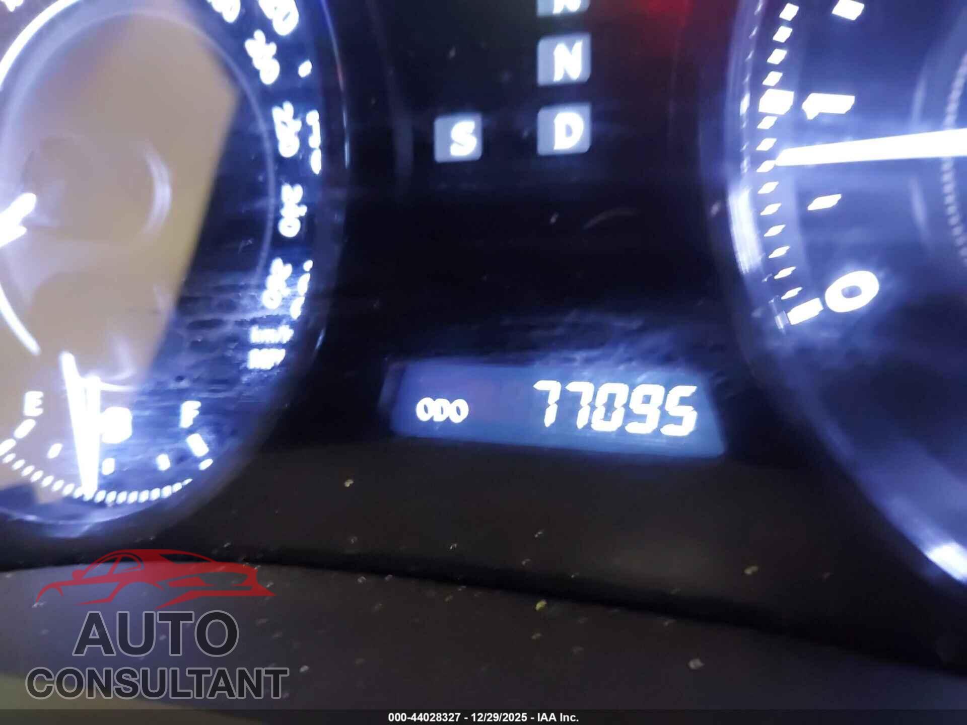 LEXUS IS 250C 2014 - JTHFF2C27E2529649