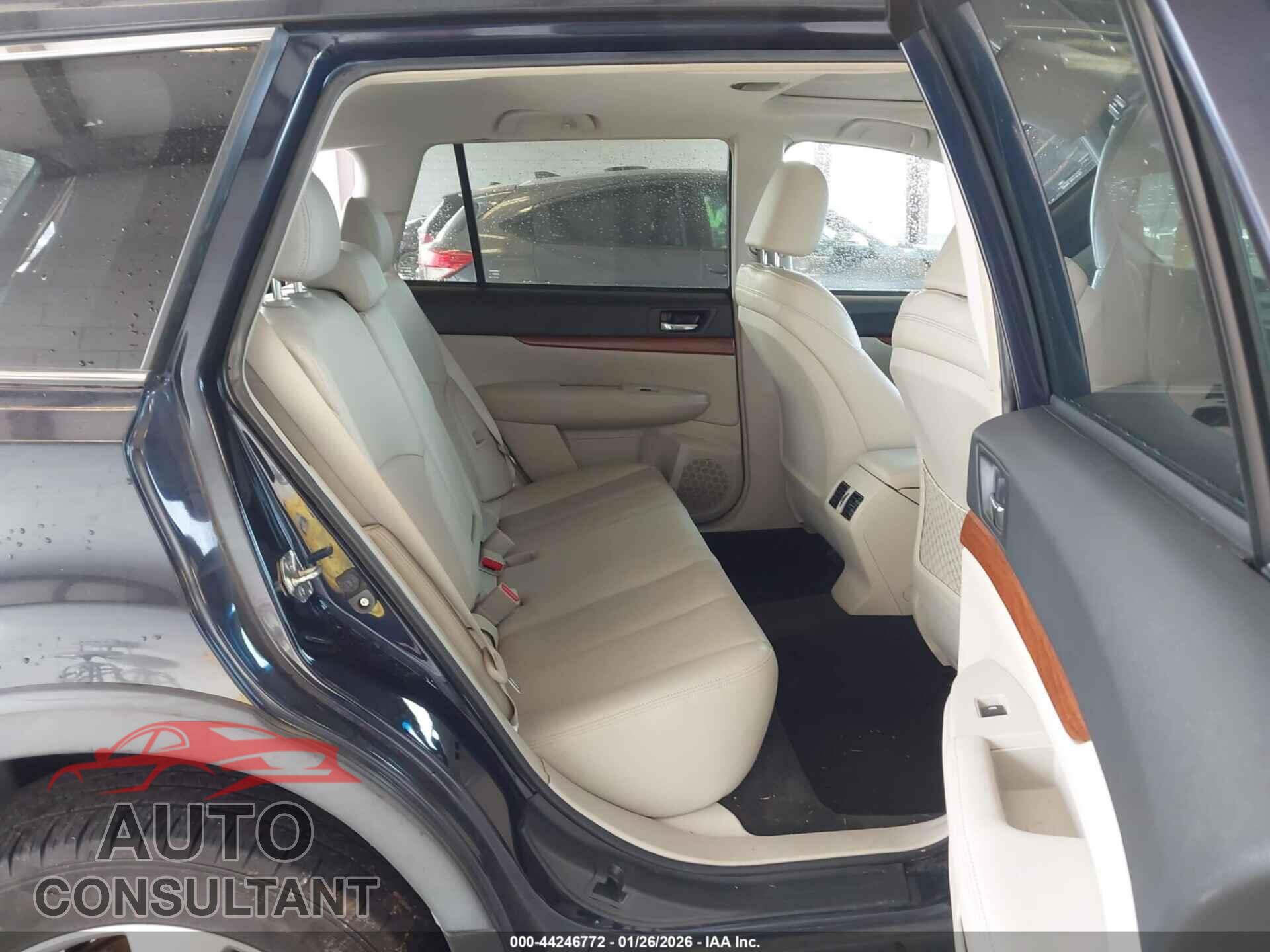 SUBARU OUTBACK 2014 - 4S4BRBLC4E3282435