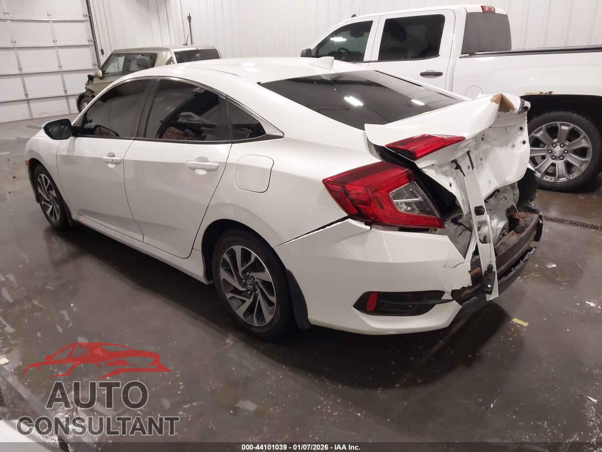 HONDA CIVIC 2017 - 19XFC2F78HE081771