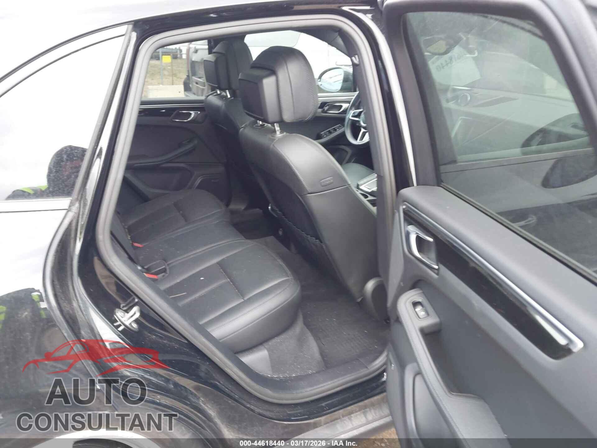 PORSCHE MACAN 2018 - WP1AA2A54JLB24116