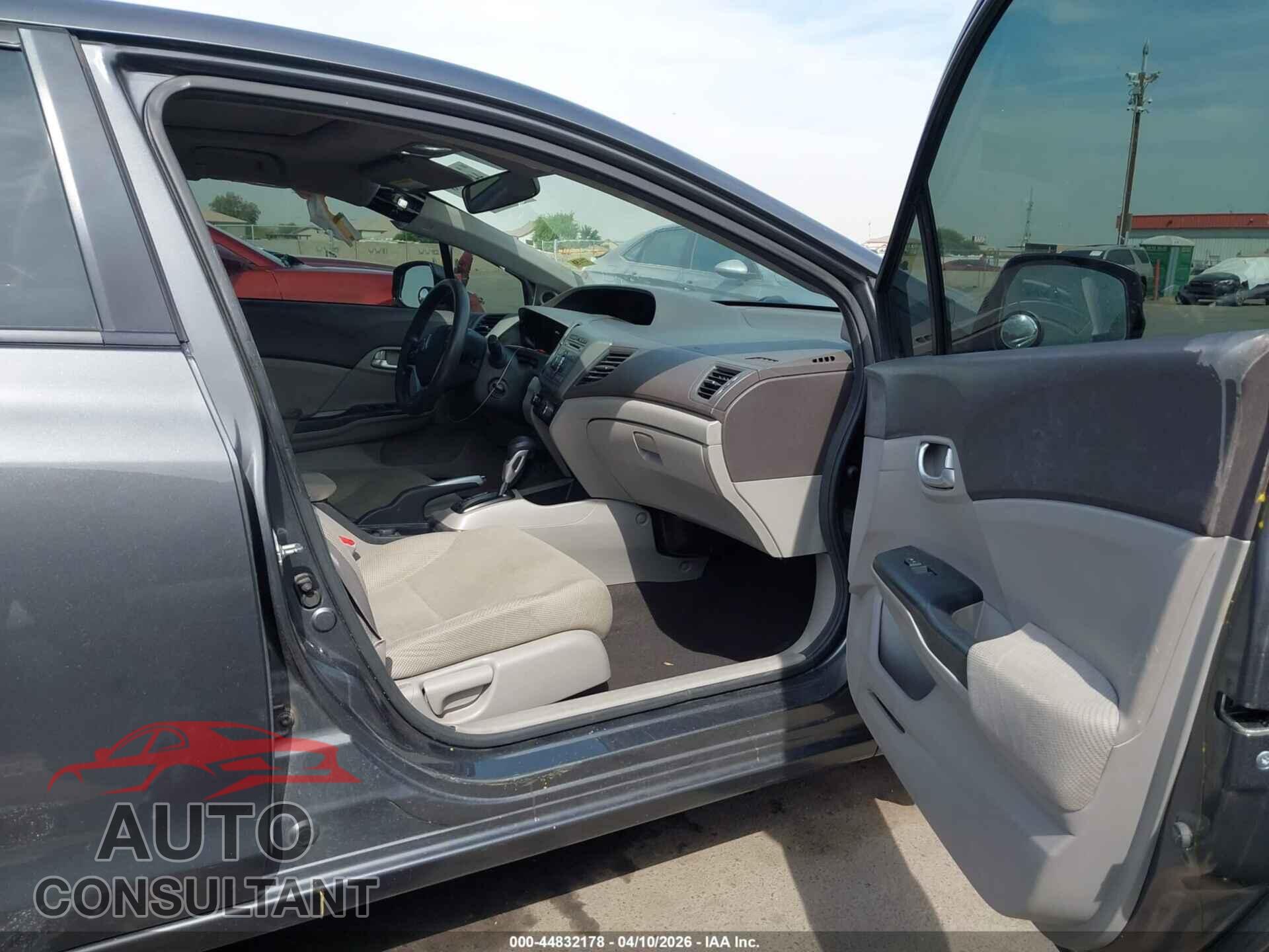 HONDA CIVIC 2012 - 2HGFB2F80CH501923