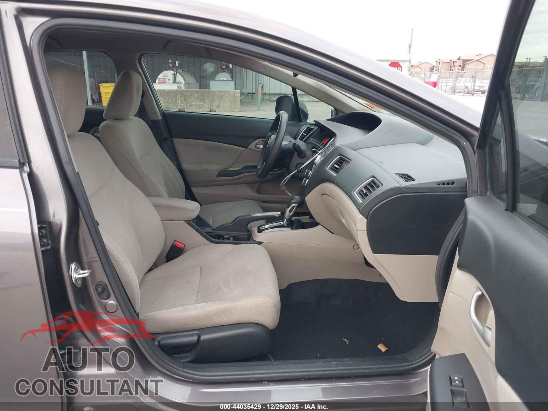 HONDA CIVIC 2013 - 19XFB2F57DE020004