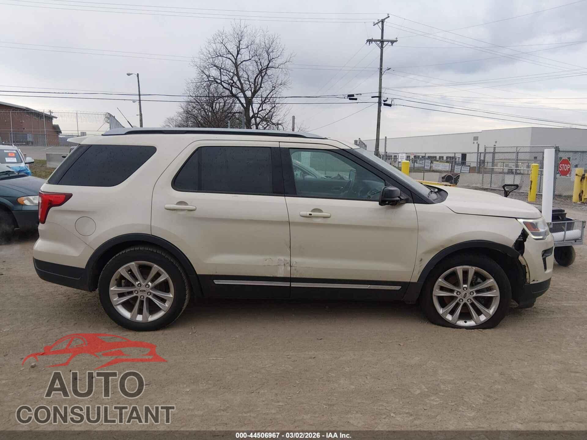 FORD EXPLORER 2018 - 1FM5K7D88JGB39080