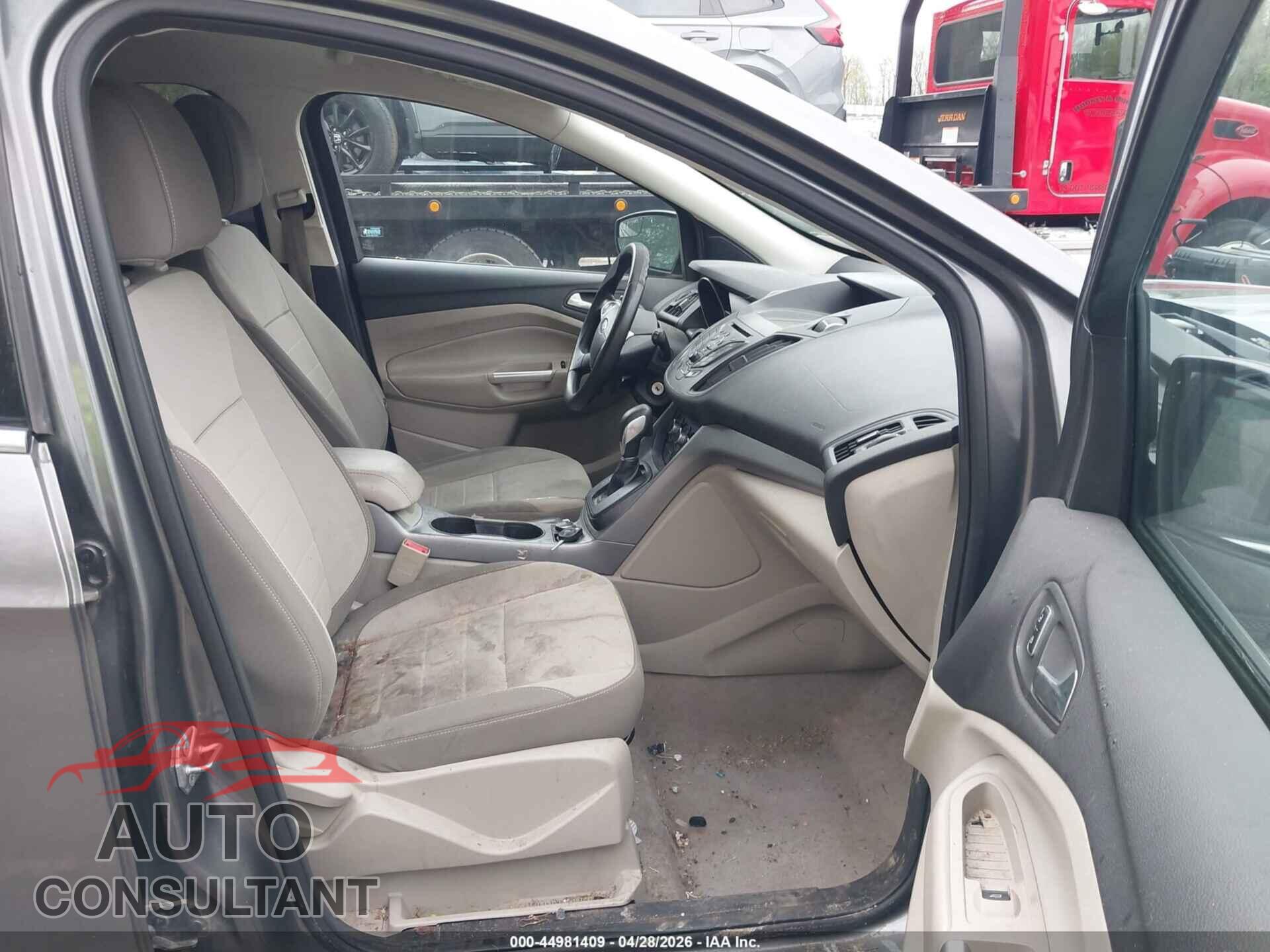 FORD ESCAPE 2014 - 1FMCU9G96EUC31362