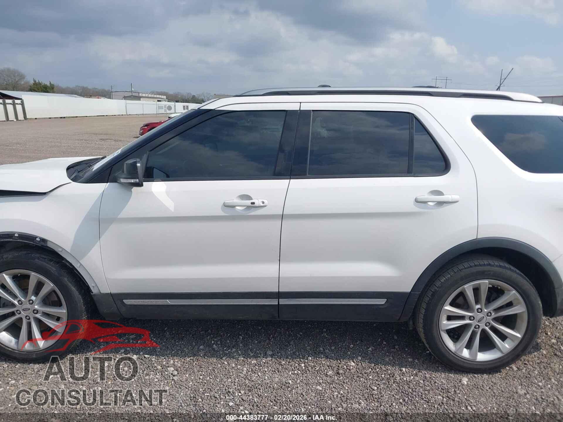 FORD EXPLORER 2018 - 1FM5K7D85JGB26755