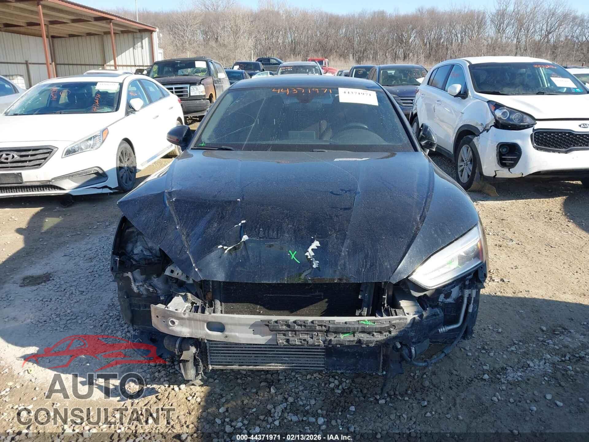 AUDI A5 2018 - WAUDNCF55JA062011
