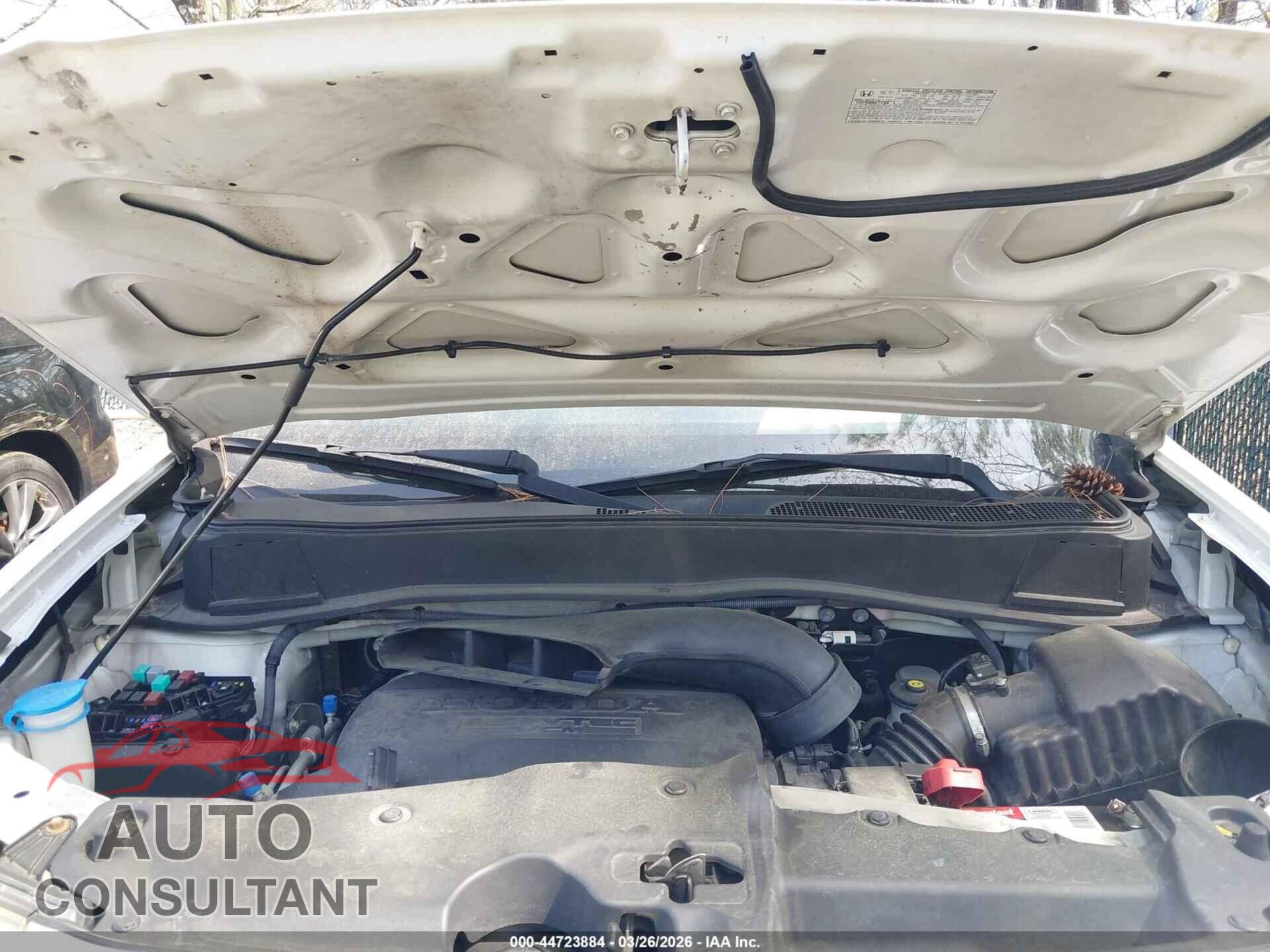 HONDA PILOT 2013 - 5FNYF4H5XDB057287