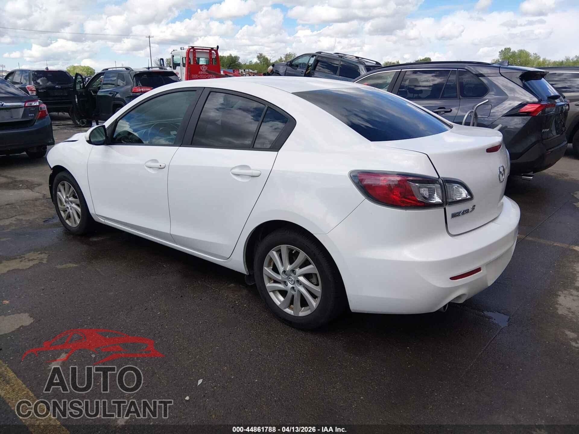 MAZDA MAZDA3 2012 - JM1BL1V86C1676245