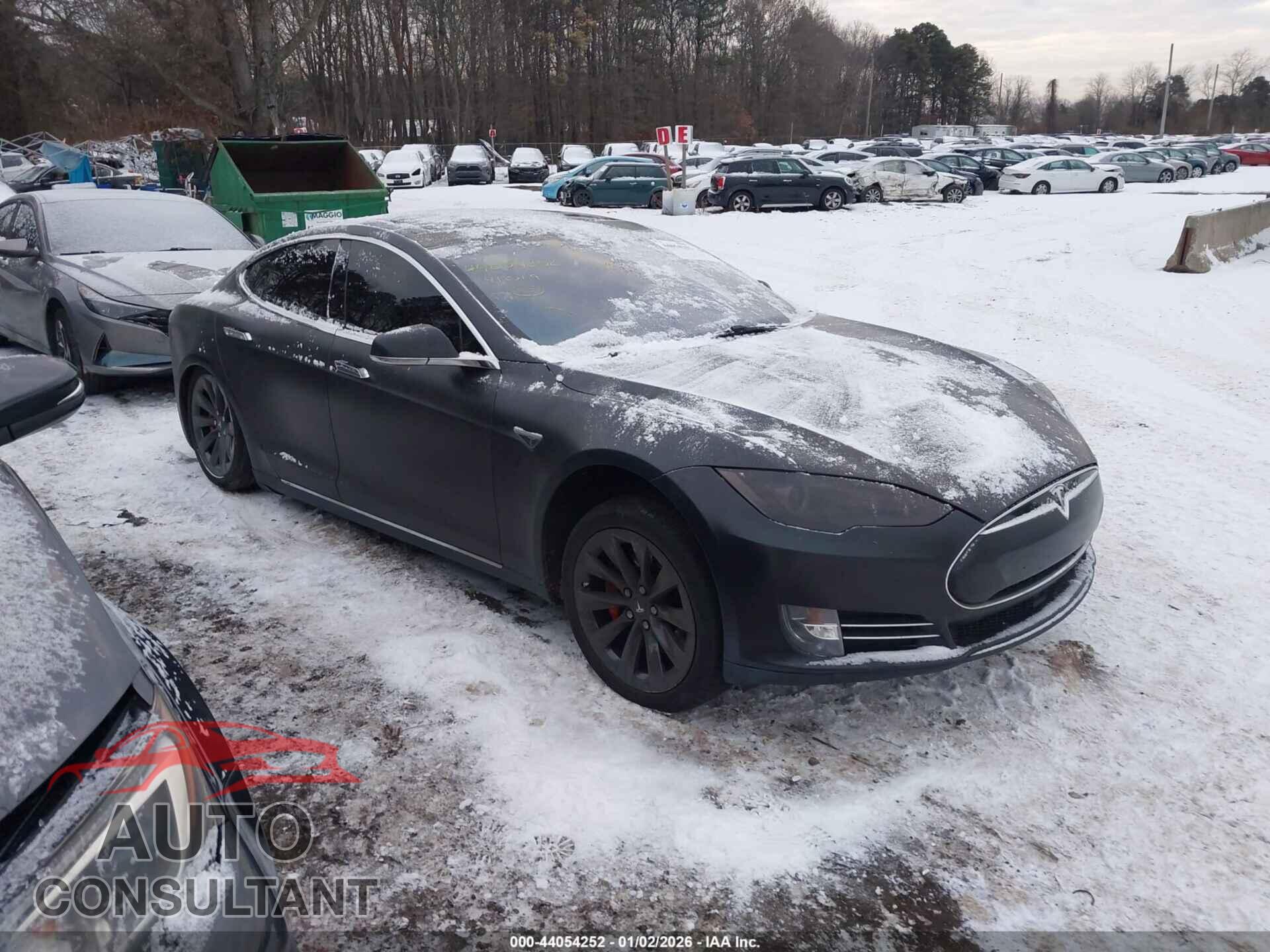 TESLA MODEL S 2014 - 5YJSA1H28EFP64219