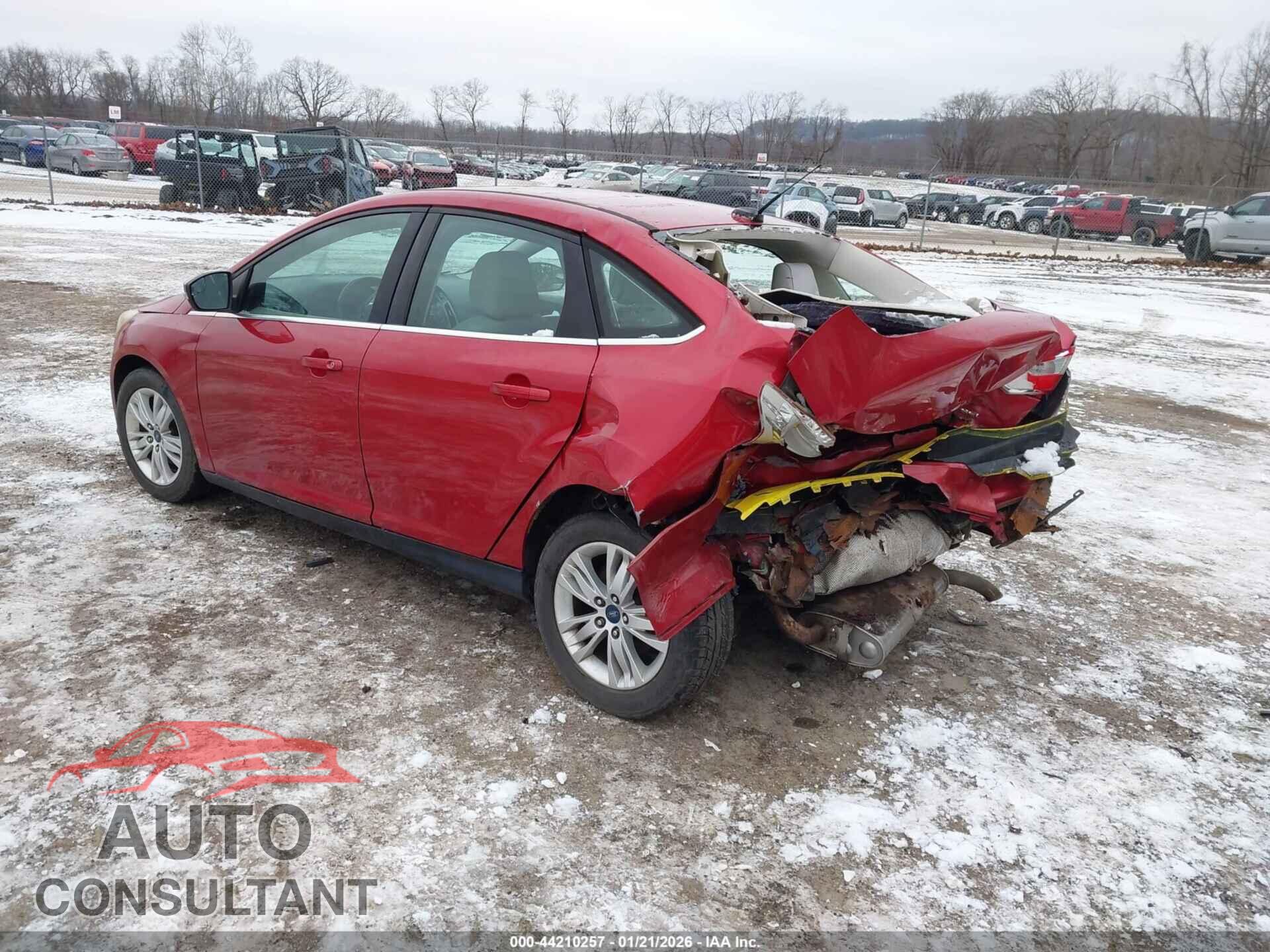FORD FOCUS 2012 - 1FAHP3H21CL471962