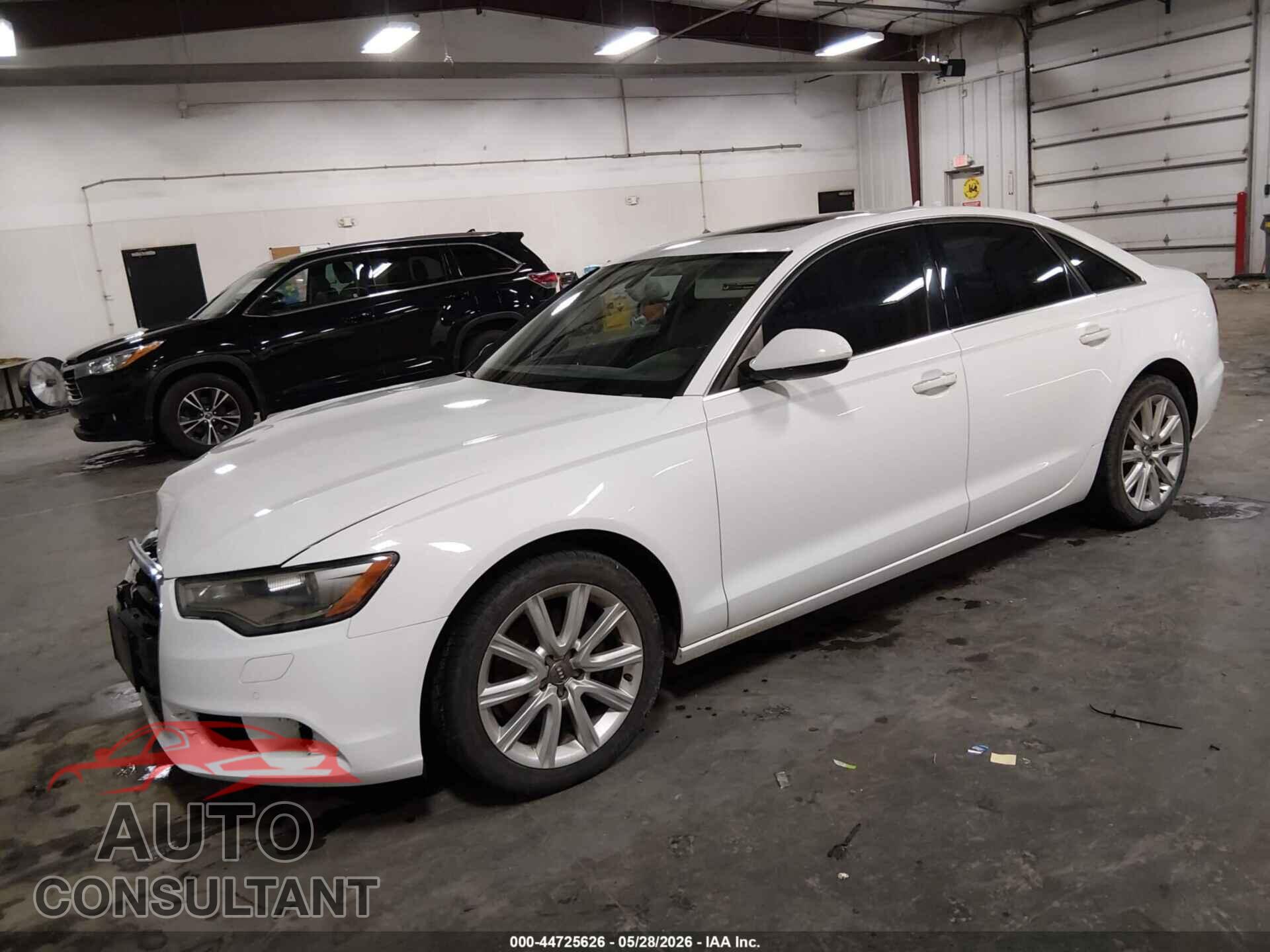 AUDI A6 2013 - WAUGFAFC8DN058156