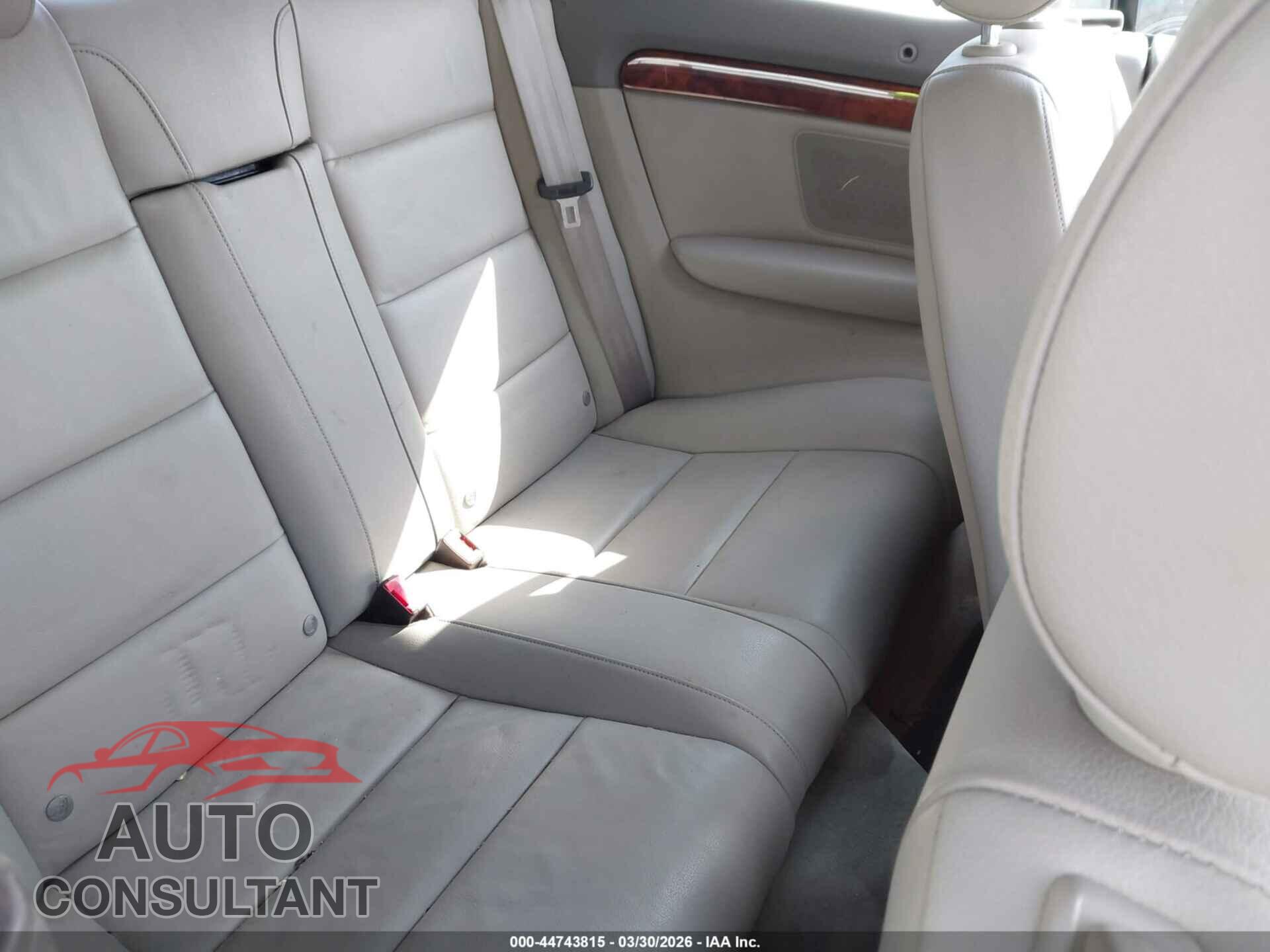 AUDI A4 2009 - WAUDF48H29K008410