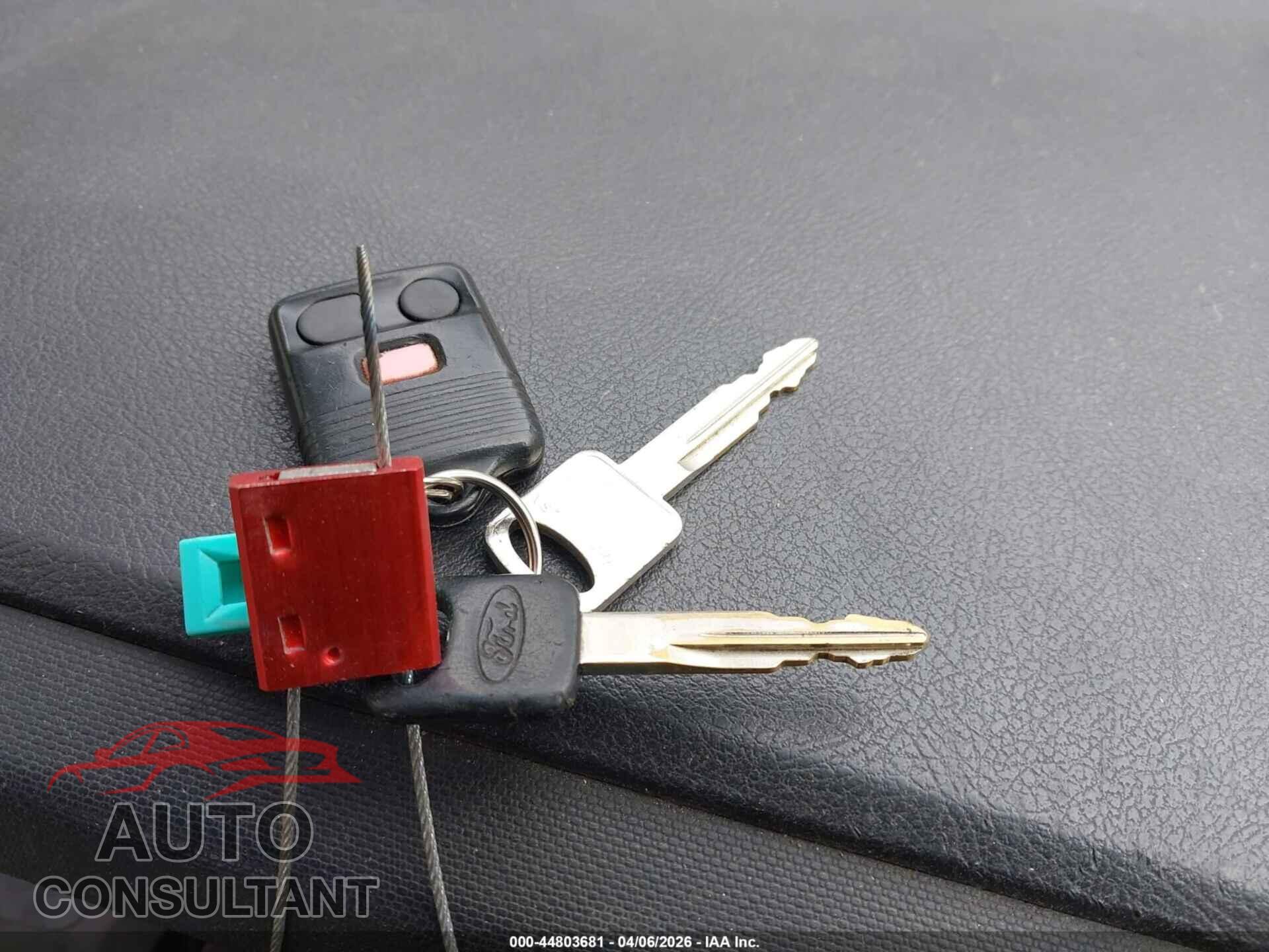 FORD E-150 2013 - 1FTNE1EW3DDA43076