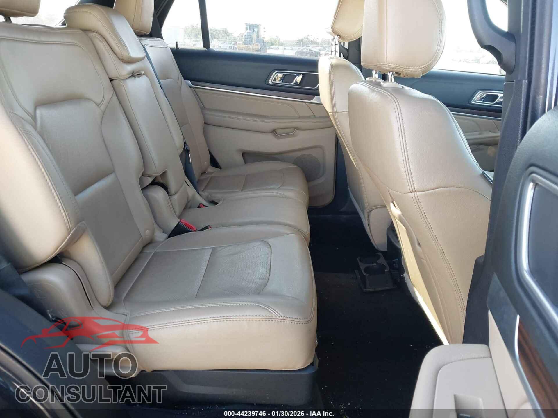 FORD EXPLORER 2017 - 1FM5K7F8XHGC29886